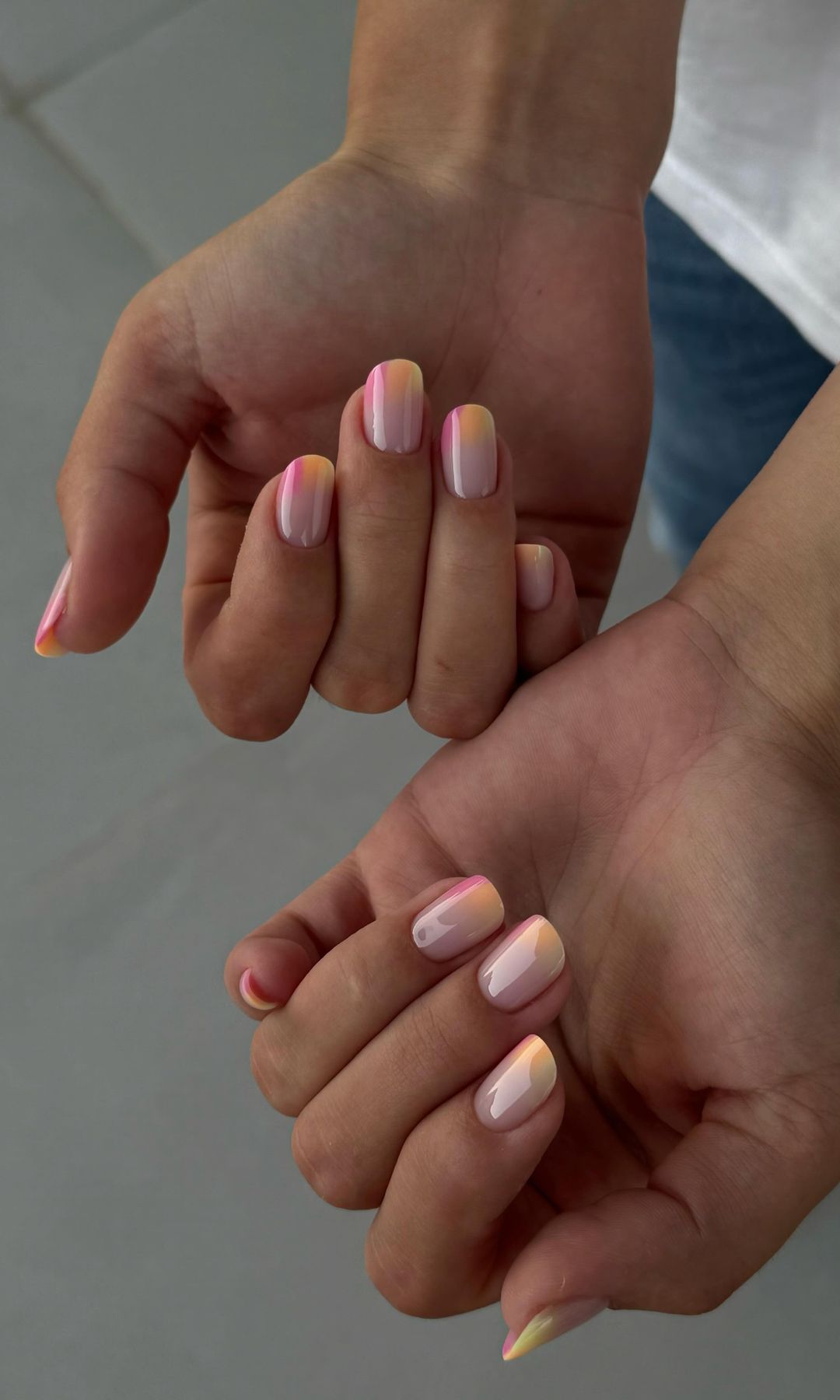 Manicura atardecer en degradado
