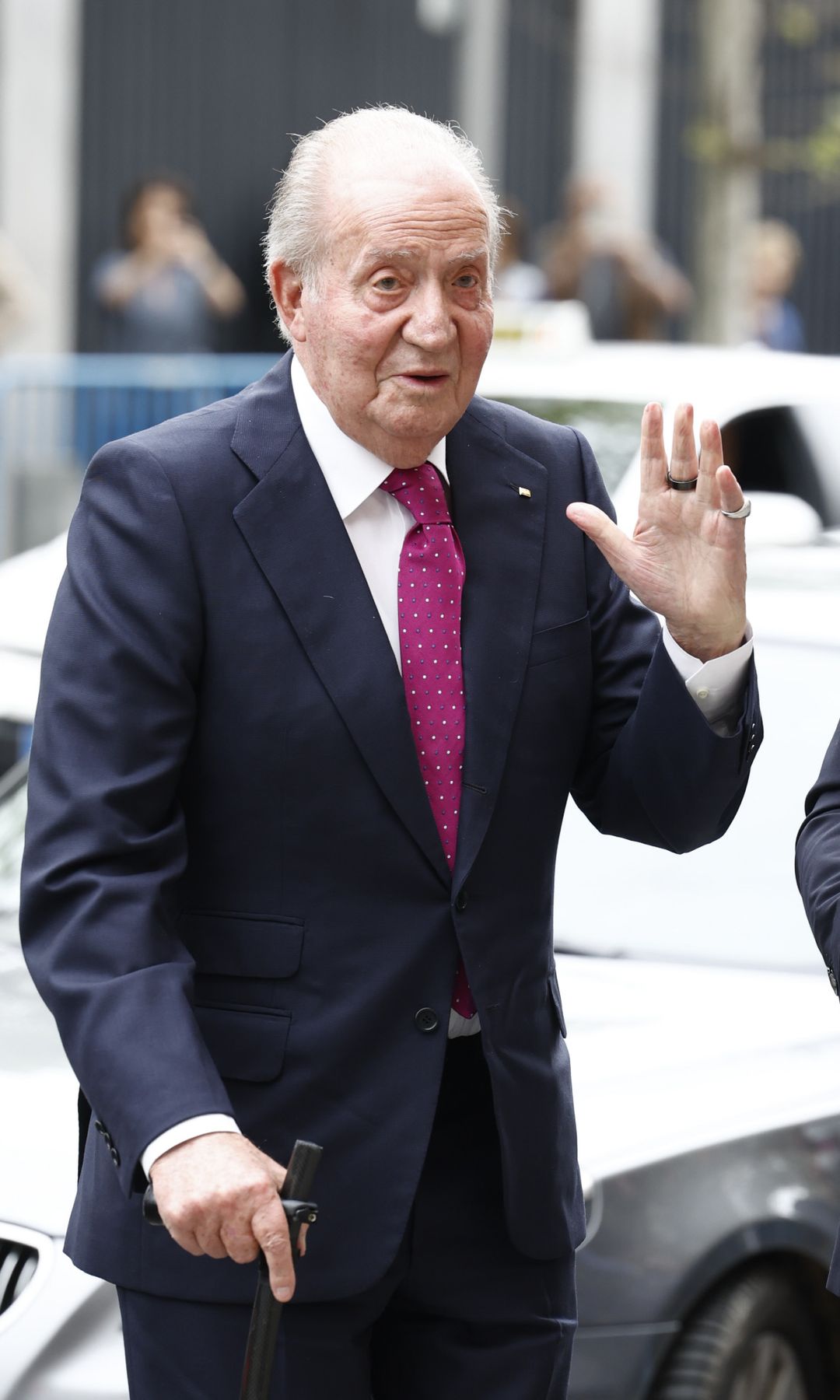 El rey Juan Carlos en la boda de José Luis Martínez Almeida y Teresa Urquijo celebrada el 6 de abril de 2024 en Madrid