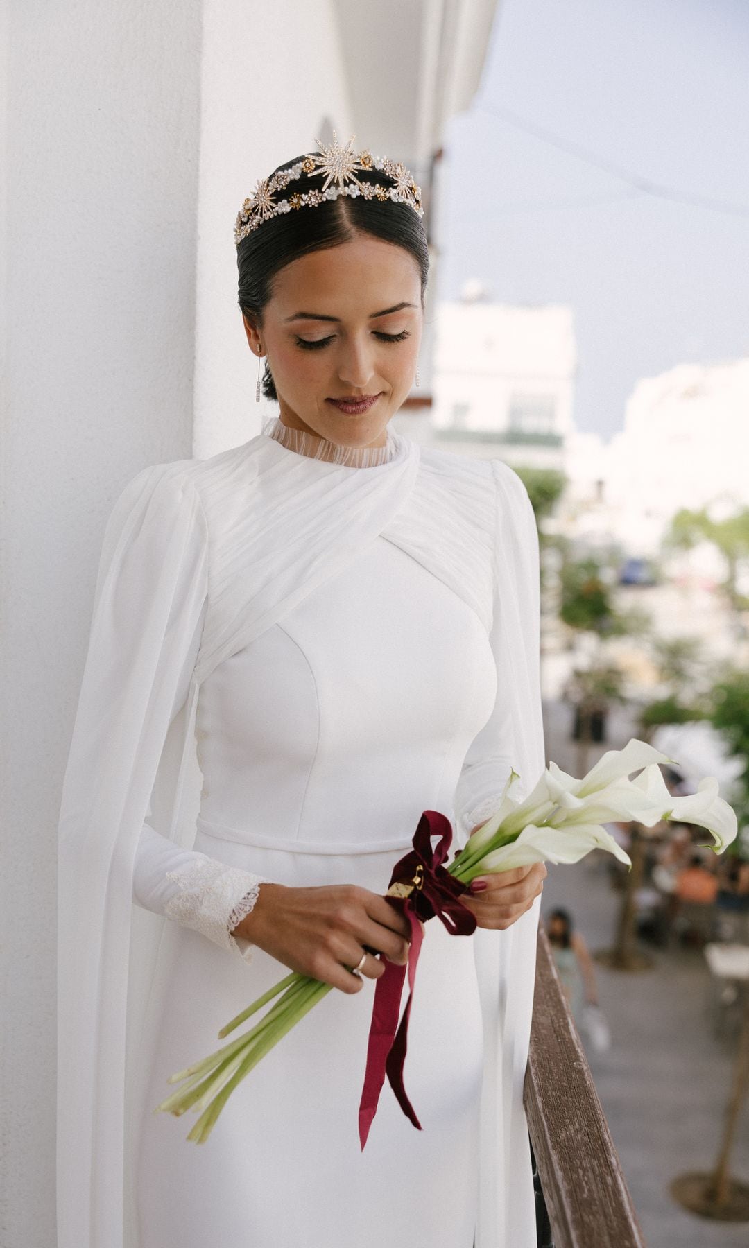 novia viral con tiara de estrellas