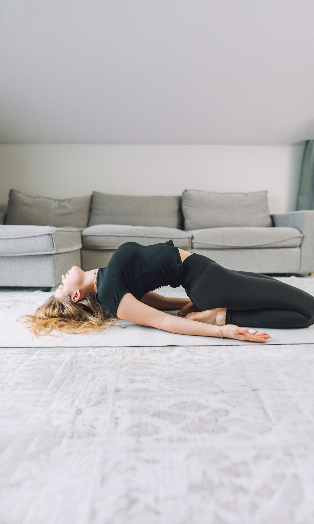 Postura de yoga para reducir el estrés