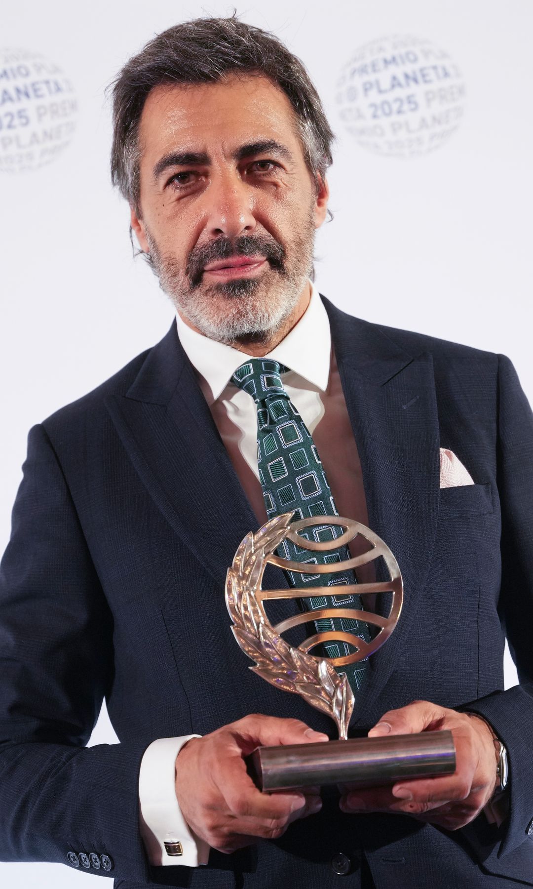 Juan del Val gana el Premio Planeta 2025
