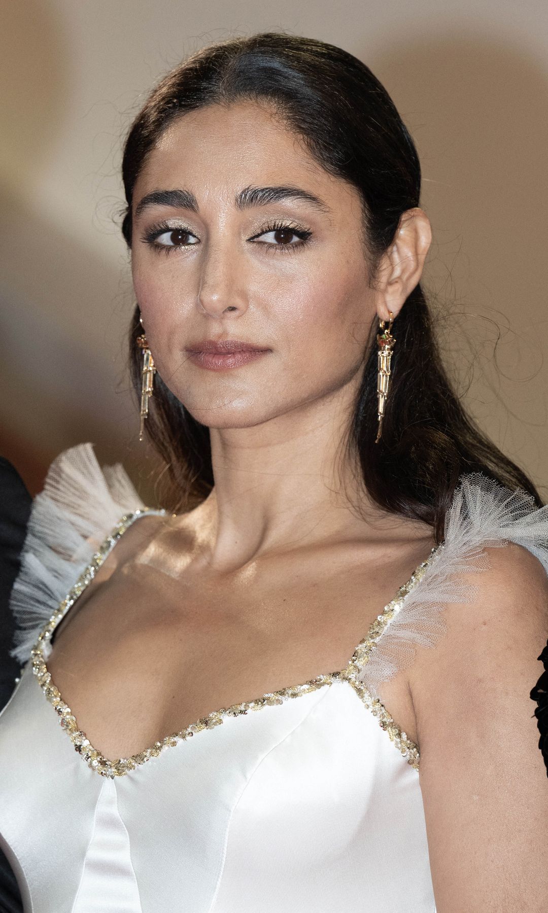 La actriz Golshifteh Farahani asiste a la alfombra roja de la película Alpha durante la 78ª edición del Festival de Cannes, celebrada el 19 de mayo de 2025 en el Palais des Festivals de Cannes, Francia