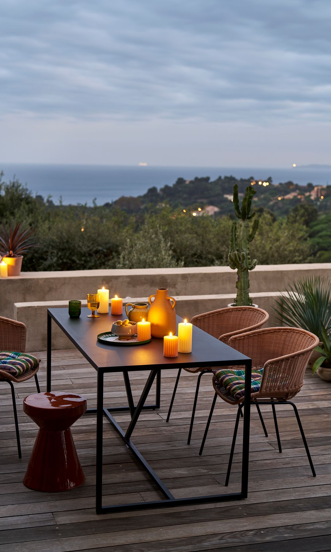 Terraza con iluminación ambiental