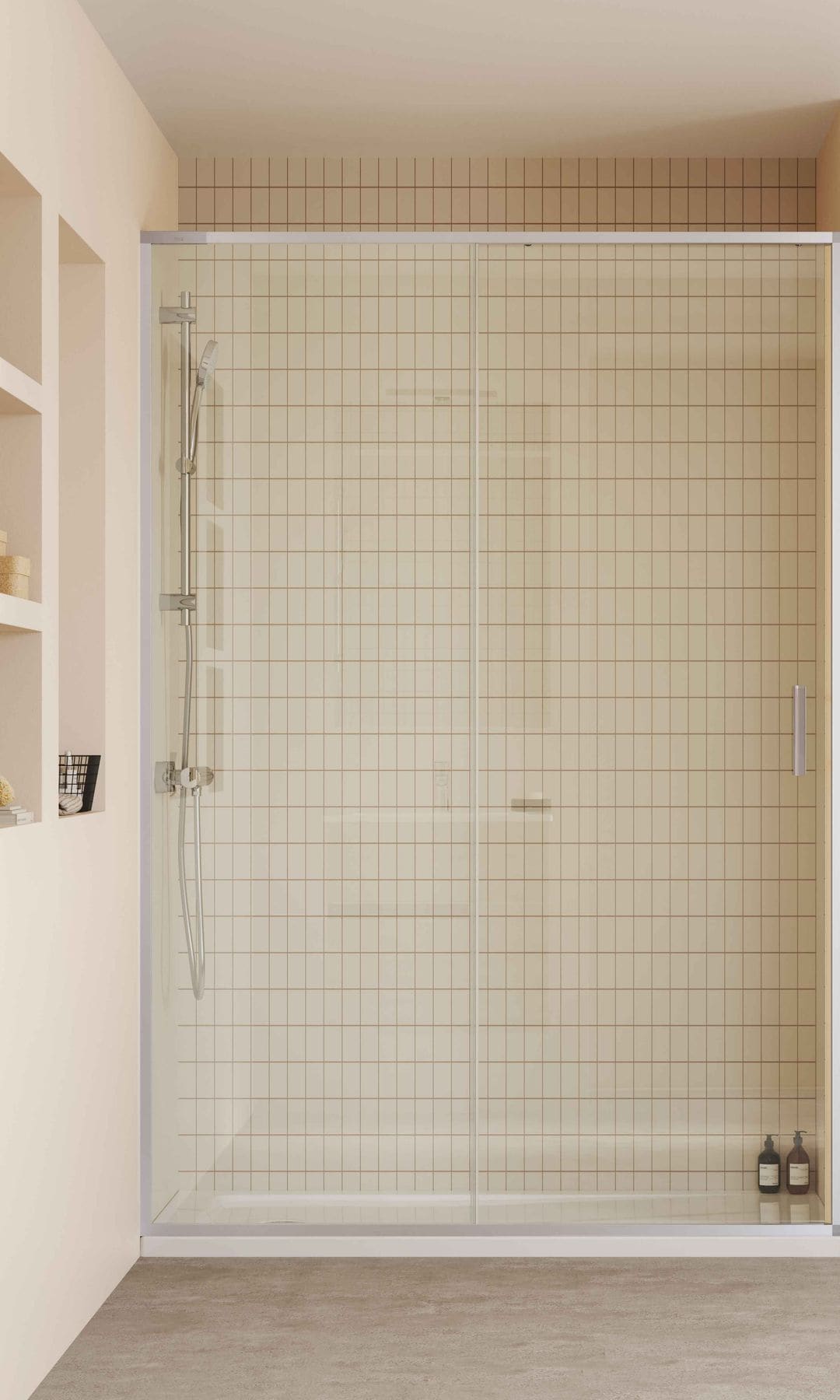 Ducha con mampara doble, pared de azulejos blancos a cuadros, hornacina