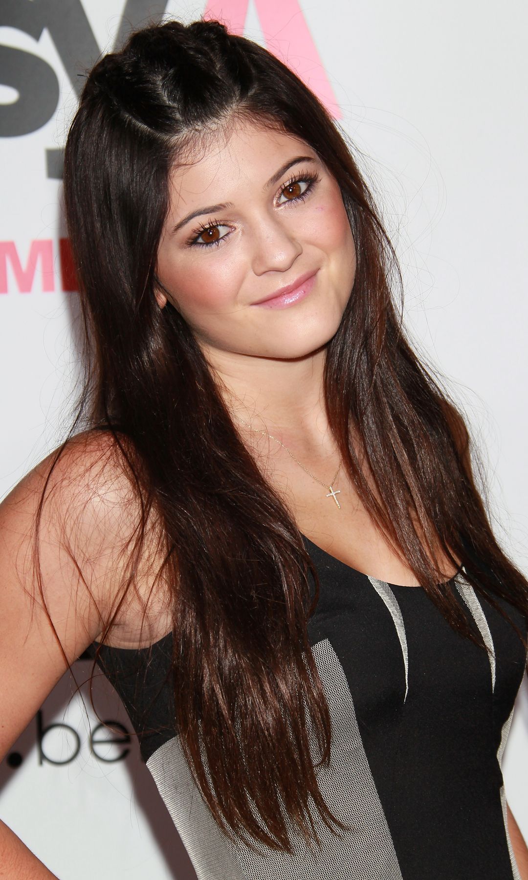 Kylie Jenner adolescente en un photocall