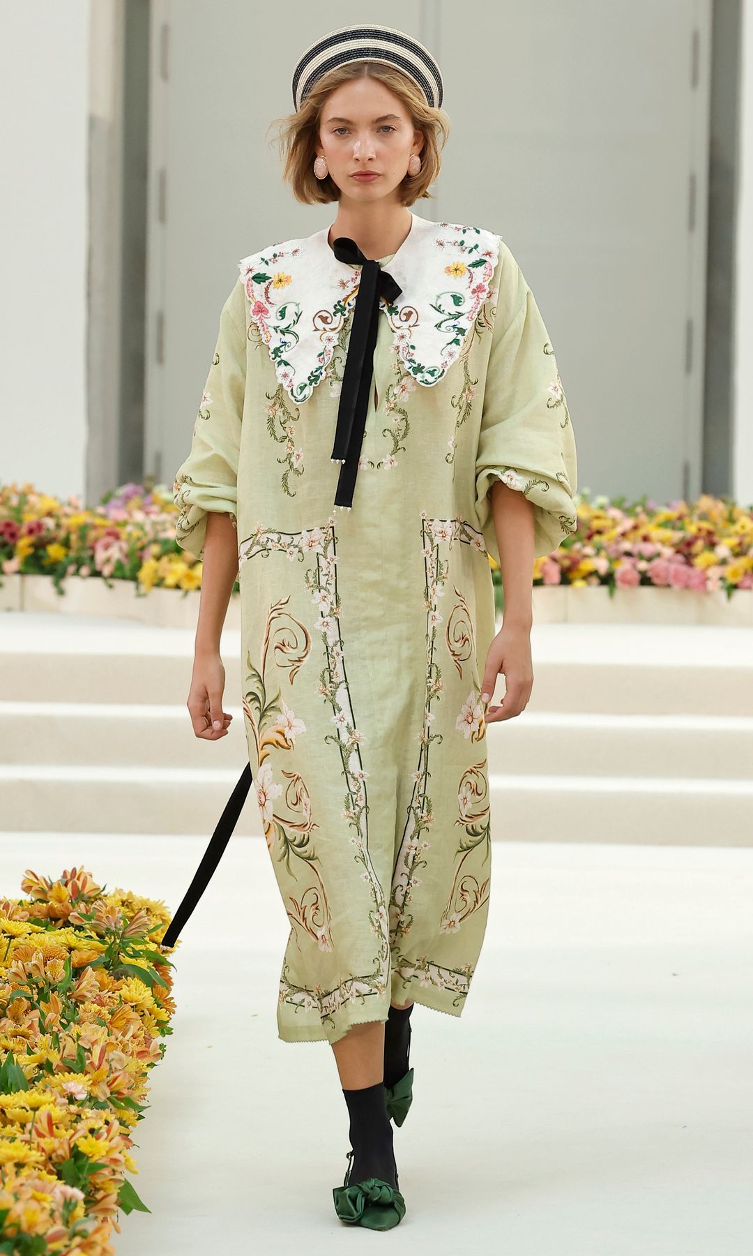 Agua by Agua Bendita, Premio Diseñador Internacional de Fashion Week Madrid, trae a Cibeles la eterna primavera de Medellín con sus delicados bordados de flores