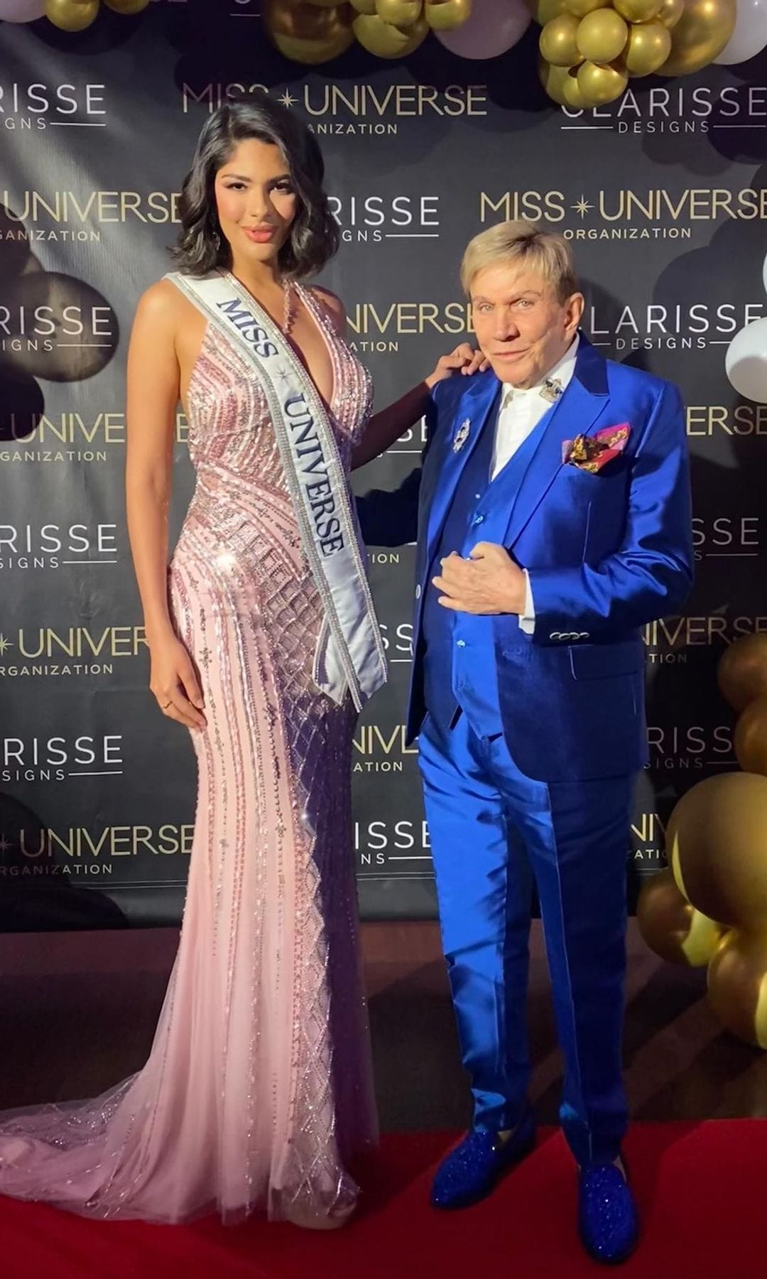 Osmel Sousa con Sheynnis Palacios 