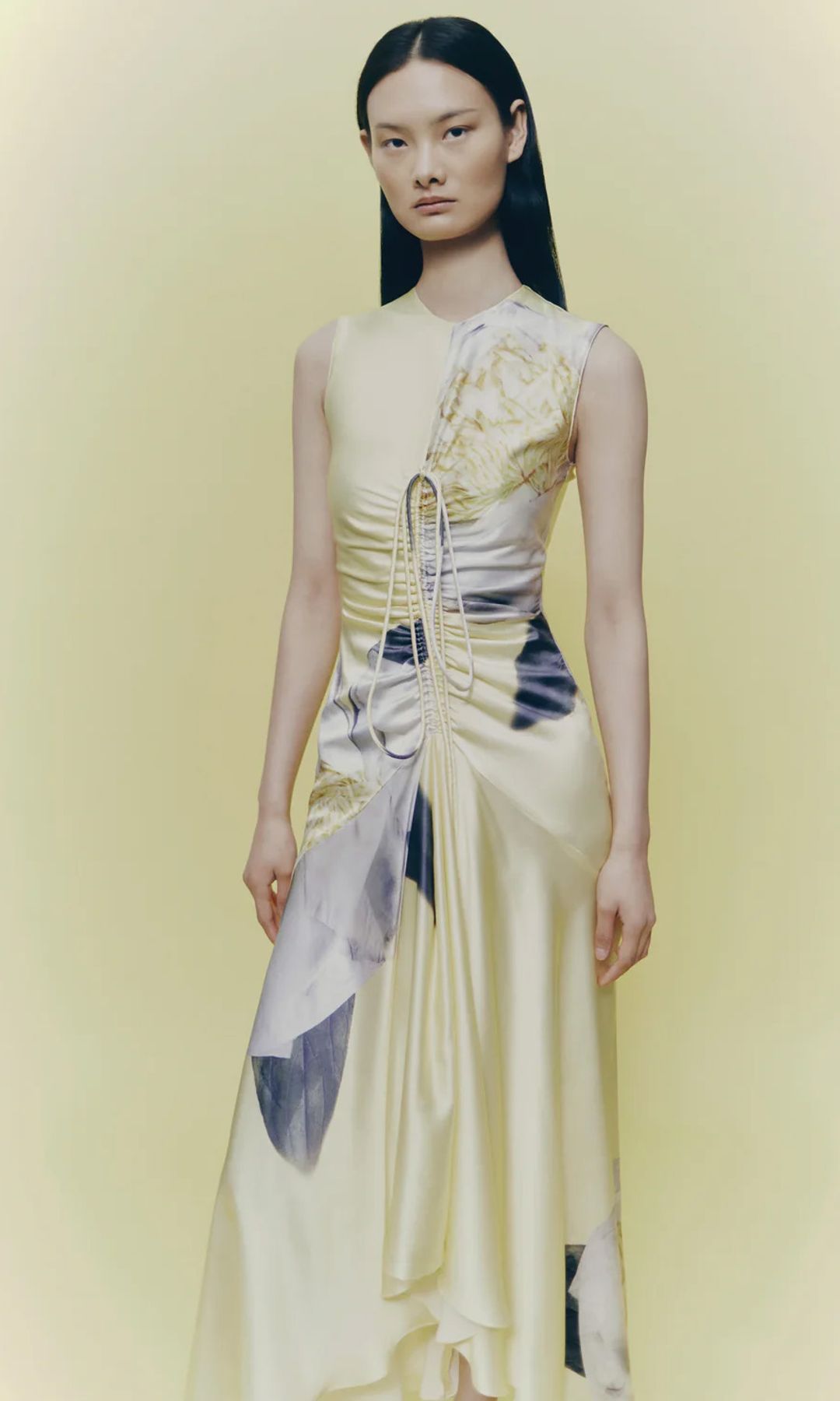'Drapped Peonia Silk' (750 euros)