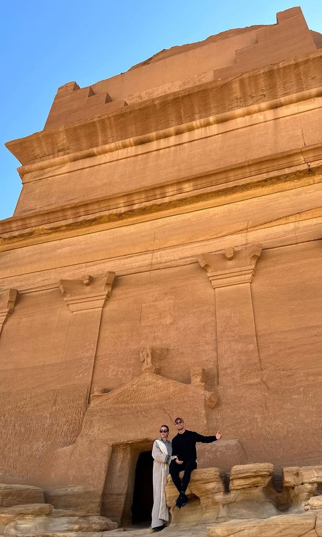 Georgina Rodríguez y Cristiano Ronaldo en Herga, AlUla, Arabia Saudí