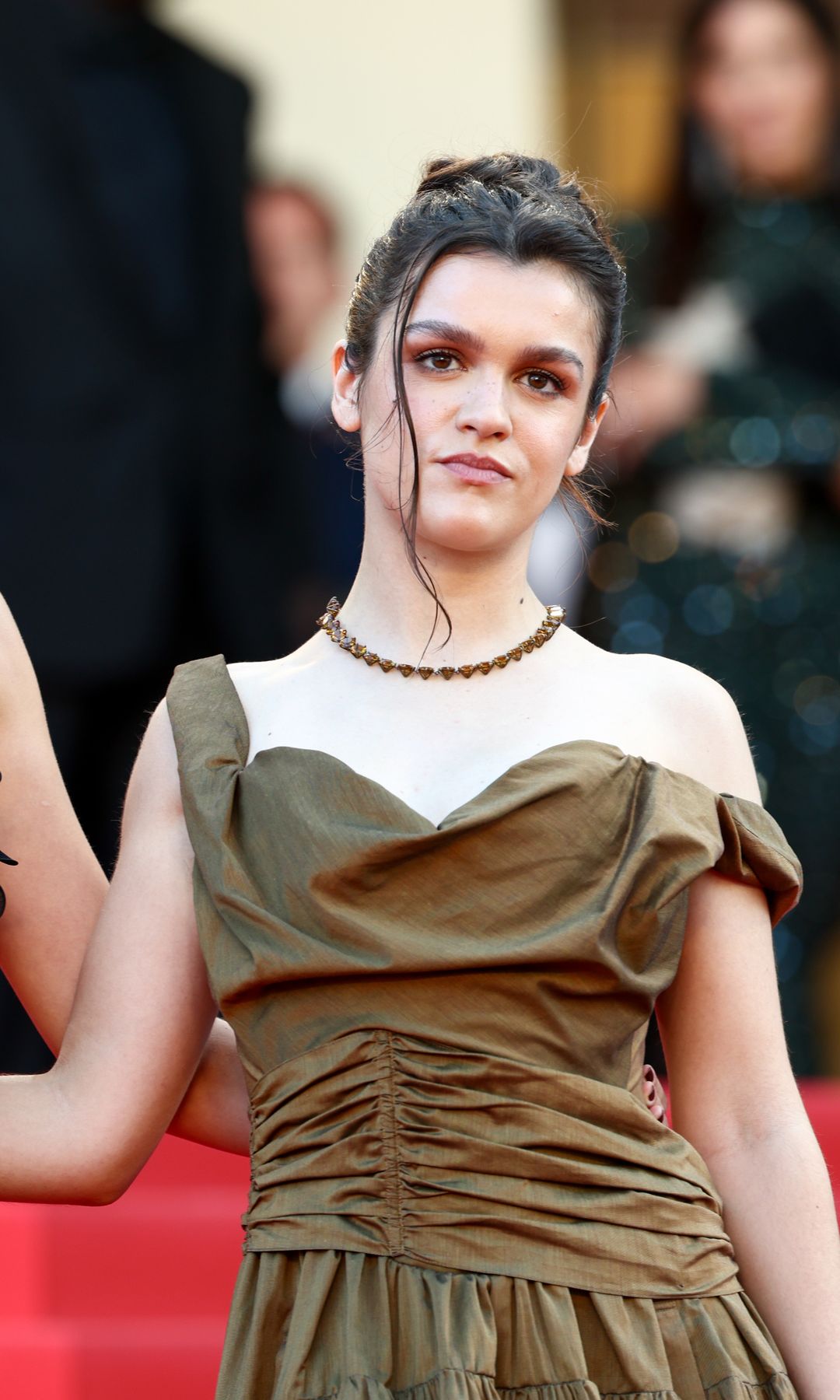 ictoria Luengo, Milena Smit y Amaia Romero en cannes