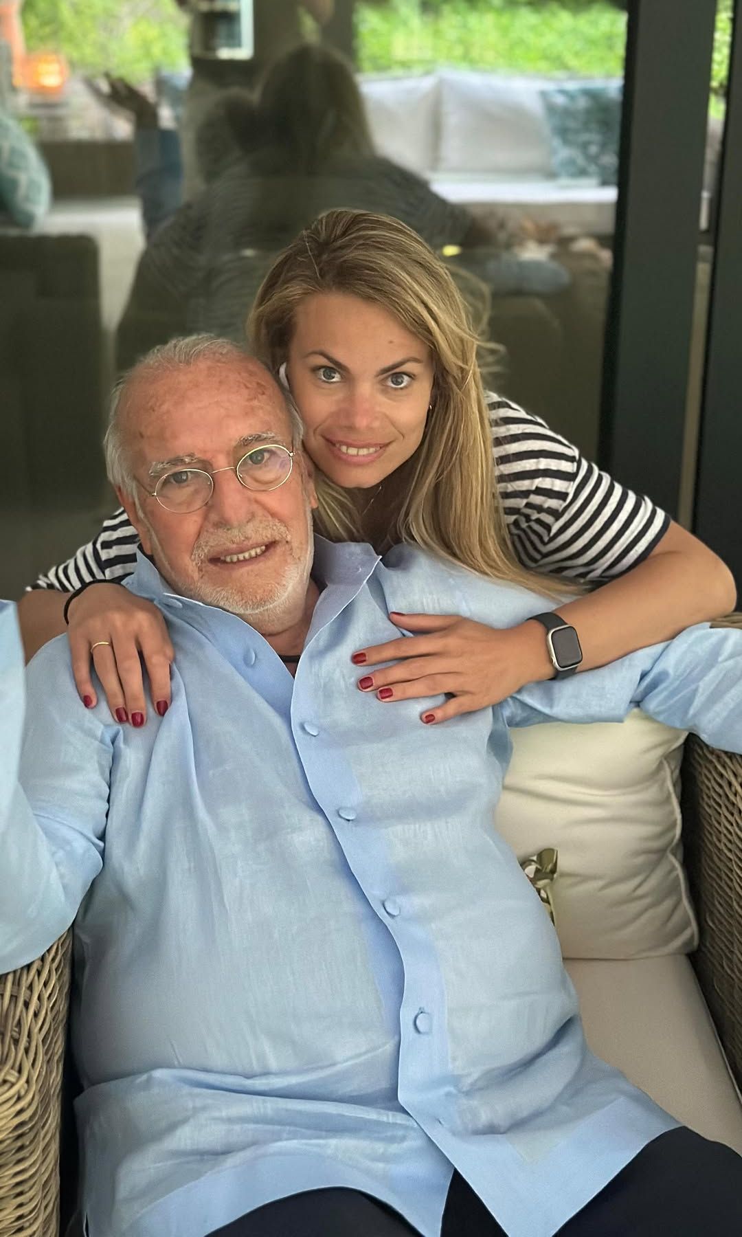 Carla Goyanes y su padre