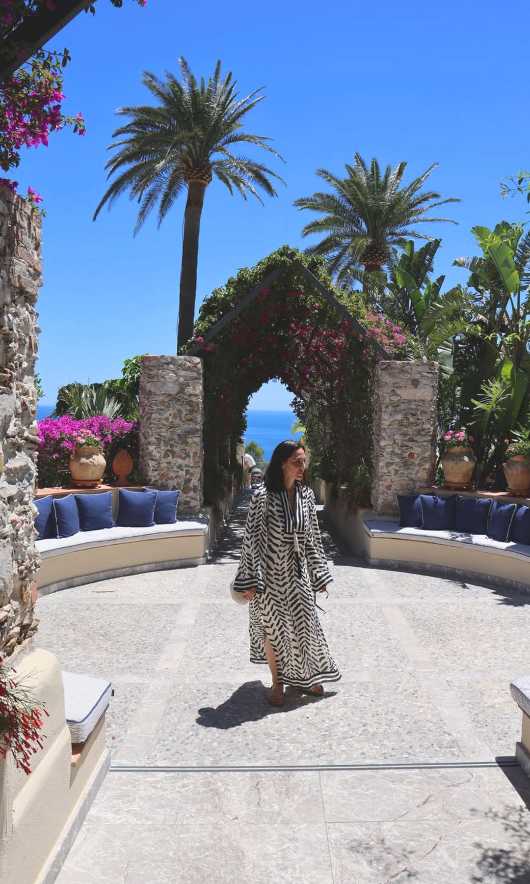 Tamara Falcó en el San Domenico Palace, Taormina, Sicilia