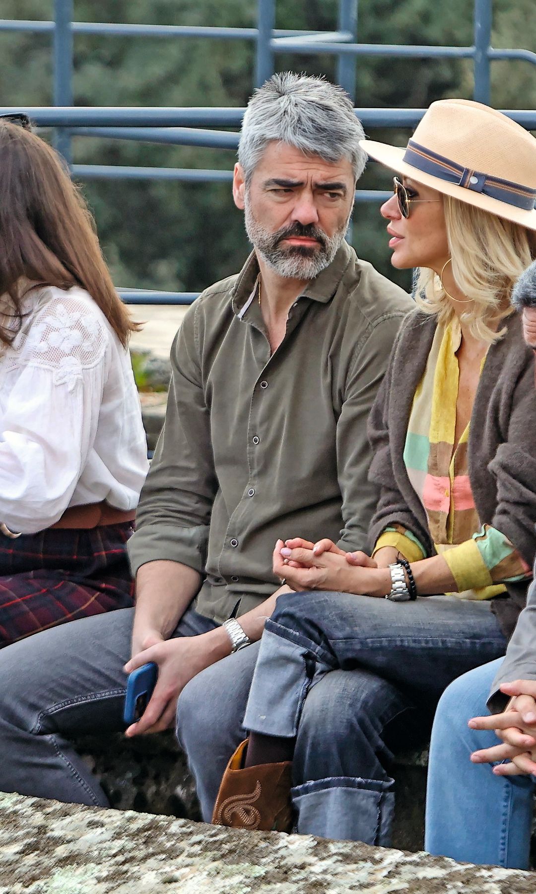 La pareja durante la capea