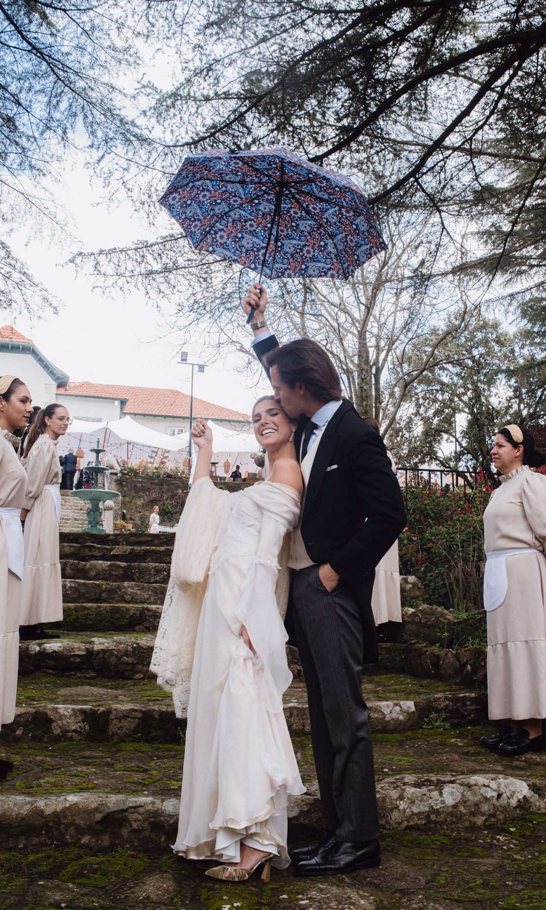Novia con vestido de Matelier, boda en Madrid