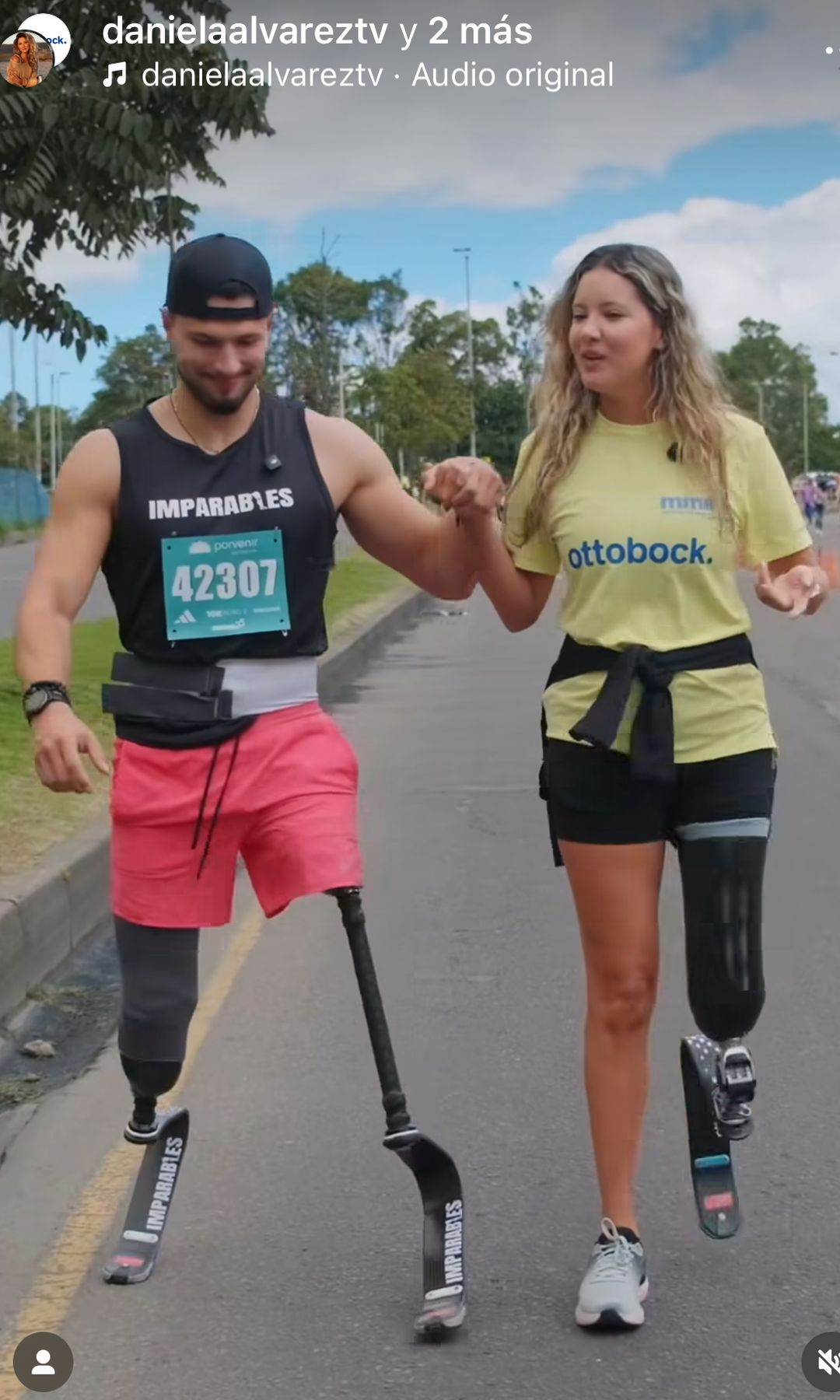 Daniela Álvarez participó en la carrera acompañada de queridos amigos, que como ella son imparables. 