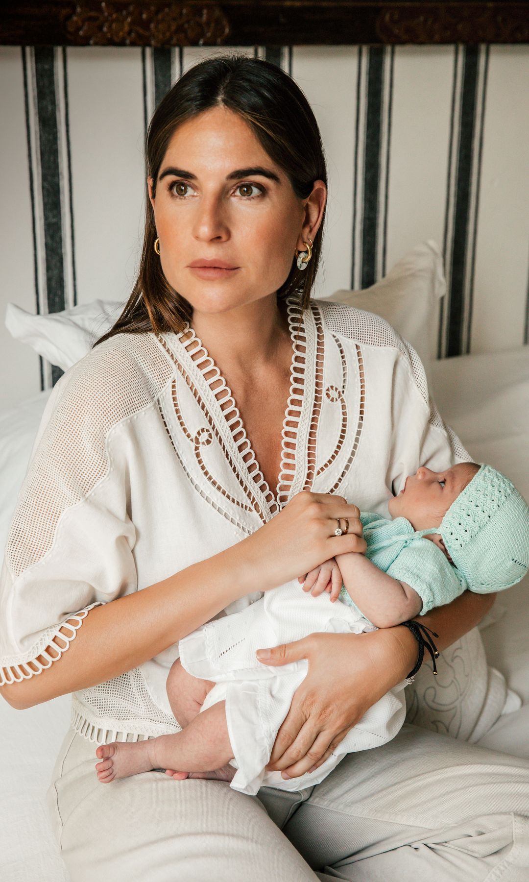 Lourdes Montes con su pequeño Nicolás en brazos