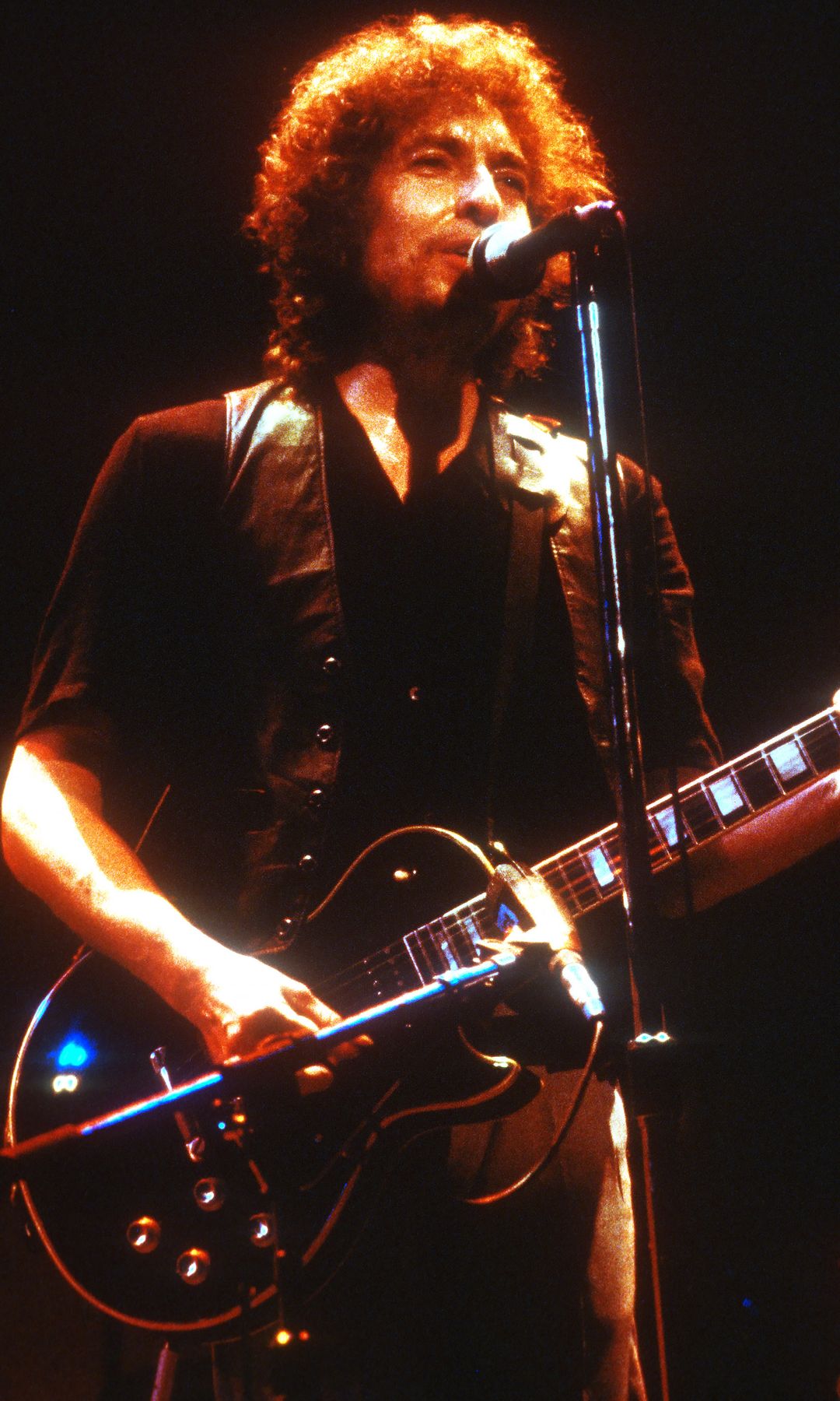 Bob Dylan, en su época dorada, durante un concierto en el Teatro Warfield de San Francisco, en 1979