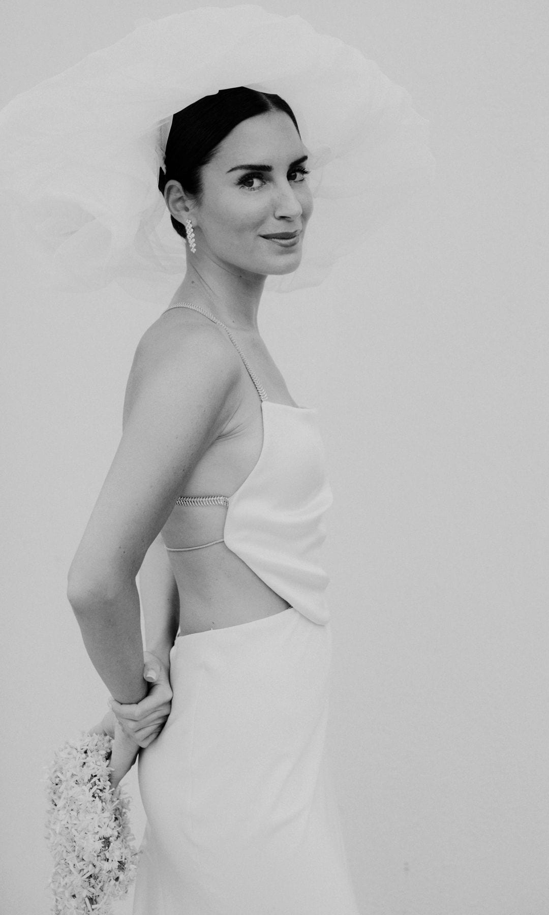 Gala González vestido de novia Sybilla