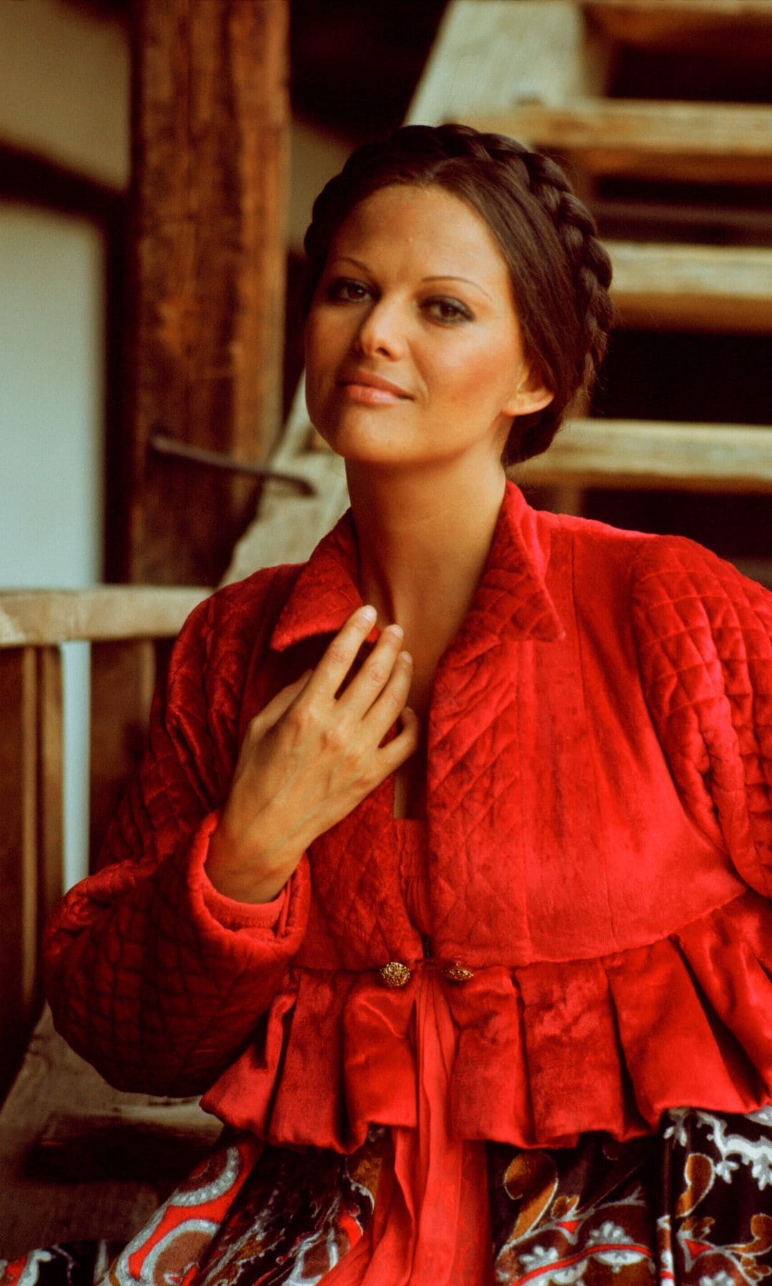 Claudia Cardinale, la actriz que se quedaba con una prenda en cada rodaje y terminó custodiando uno de los vestidos más famosos del cine