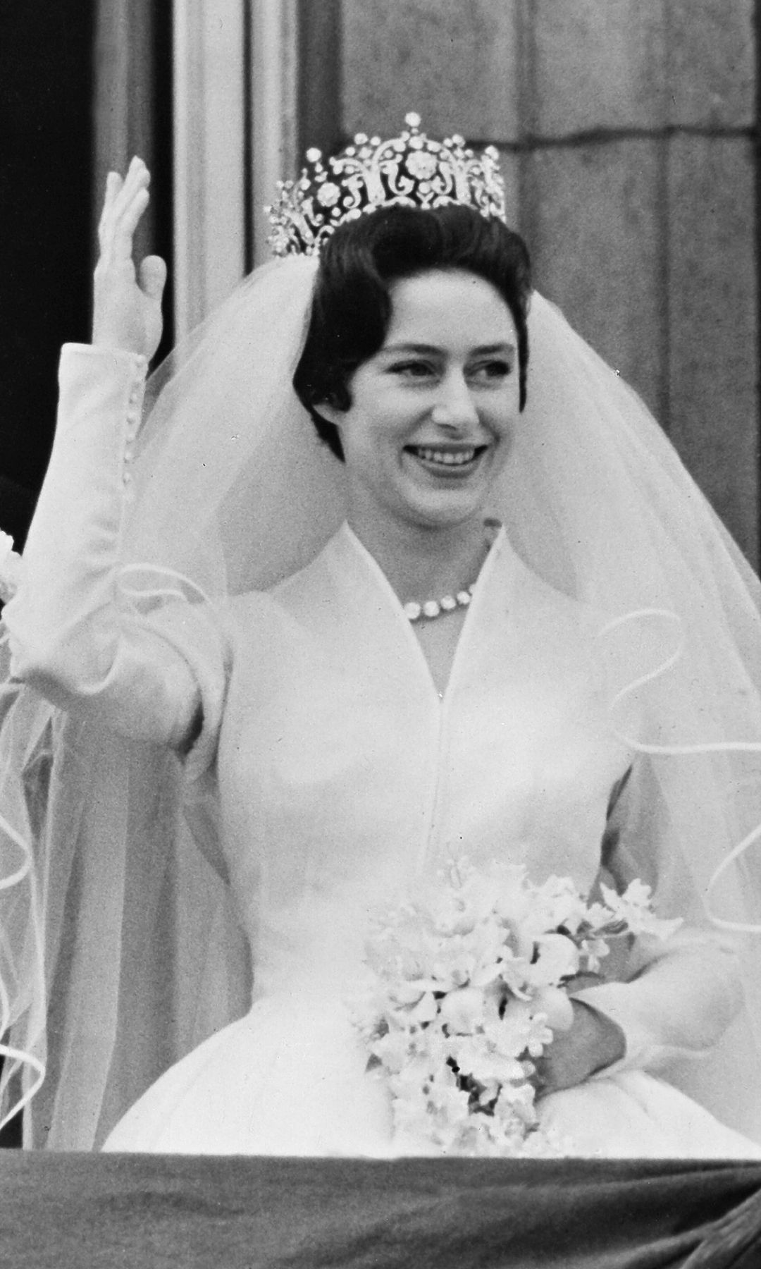 La princesa Margarita con Anthony Armstrong-Jones tras su boda en 1960