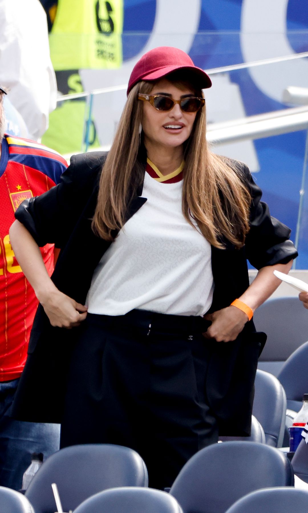 Penélope Cruz en un partido de el Mundial 