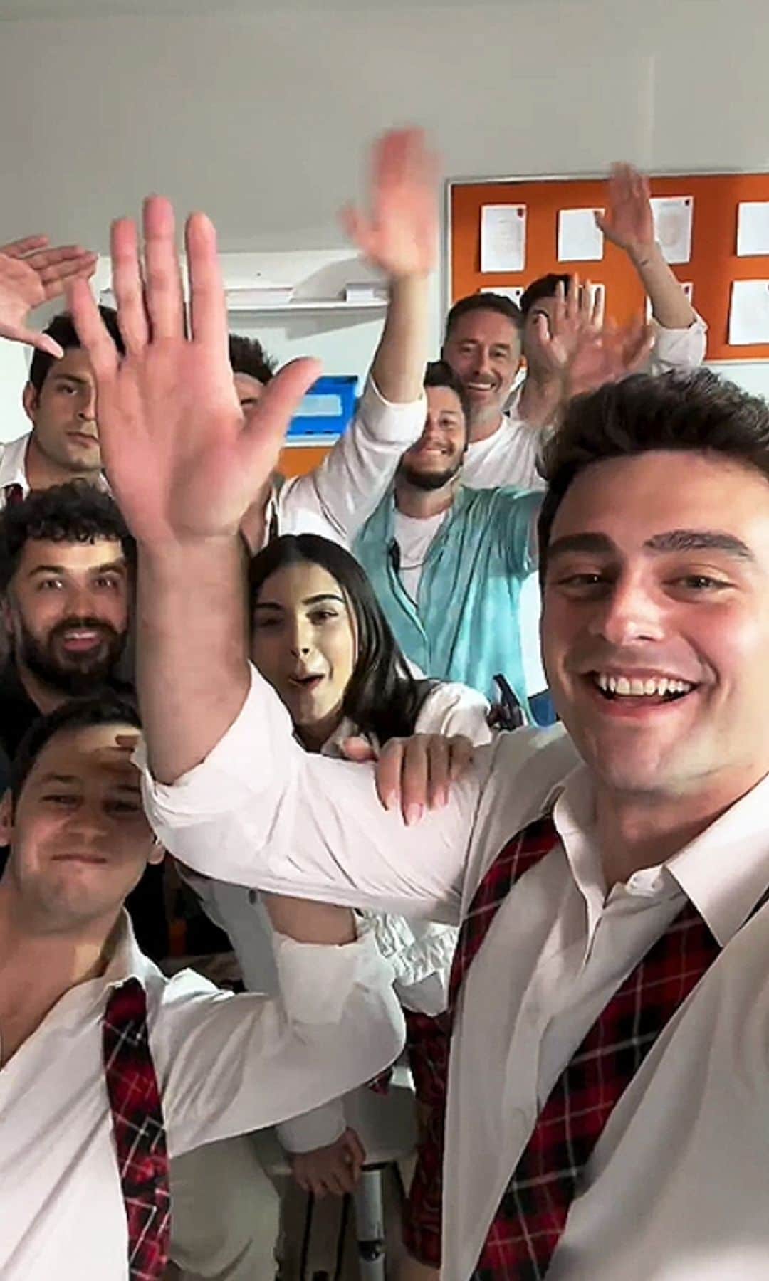 Los actores y el quipo técnico de 'Hermanos' han formado una gran familia