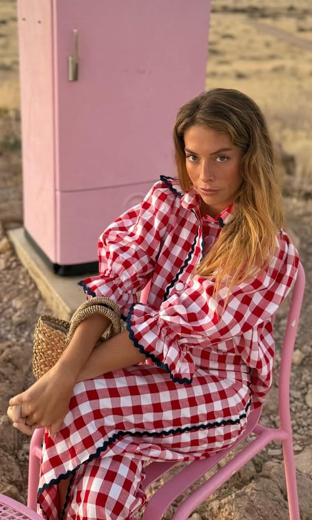 Belén Écija de luna de miel con un conjunto estampado de firma española