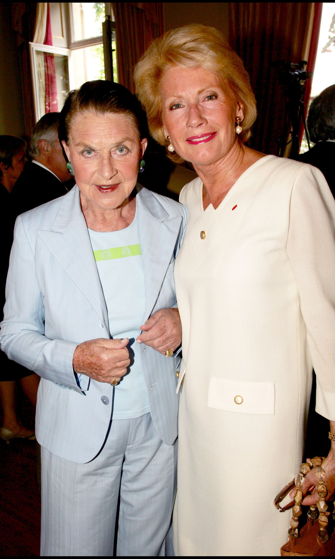 La princesa Jeanne-Marie de Broglie con Monique Raimond 