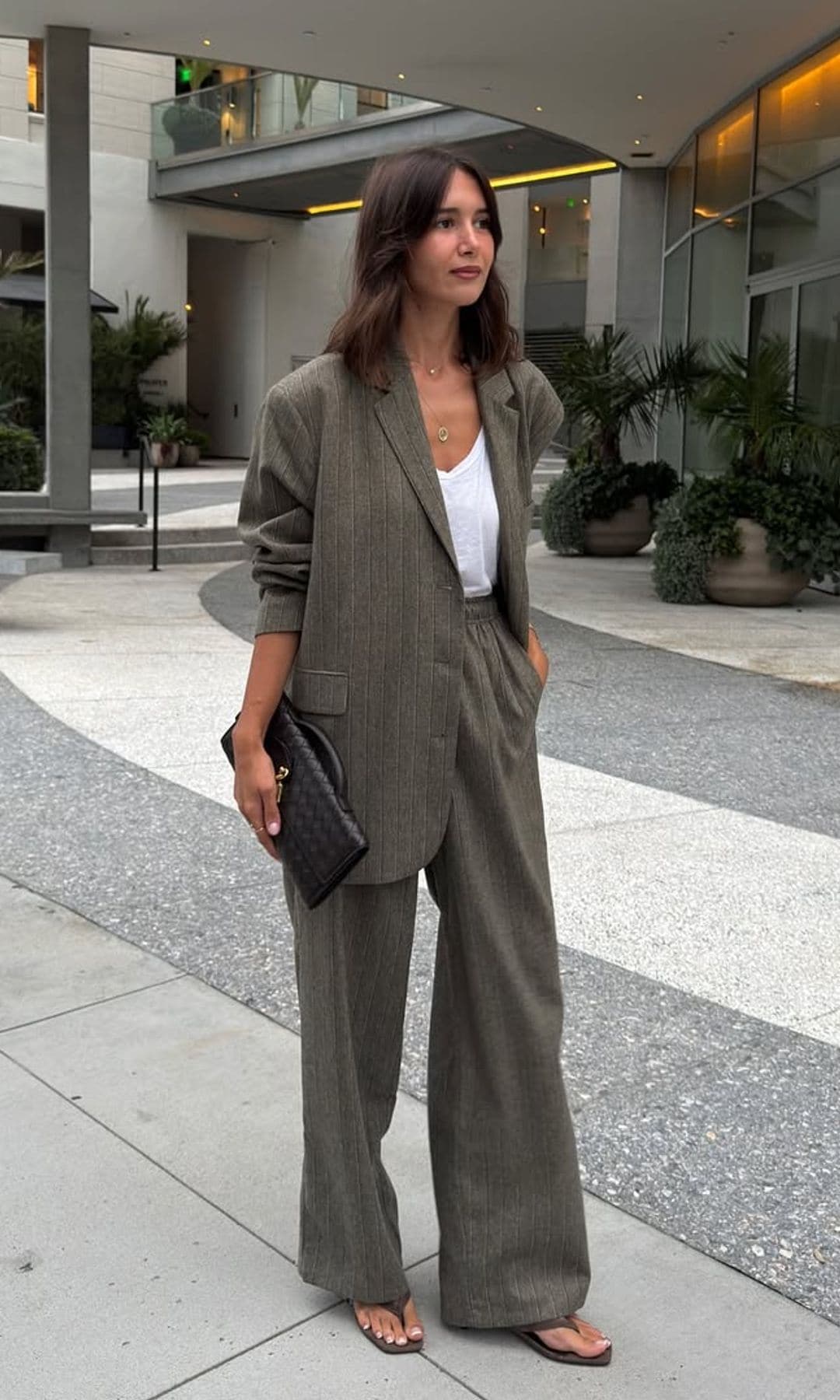 5 planes en los que NO llevar una blazer, aunque tengas frío