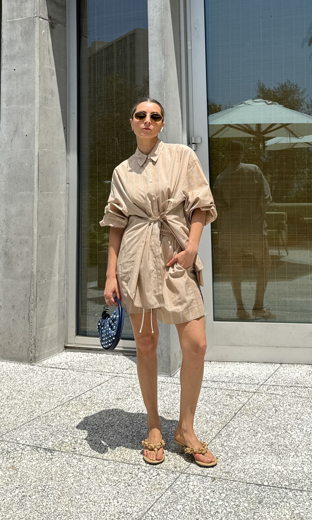 vestido beige