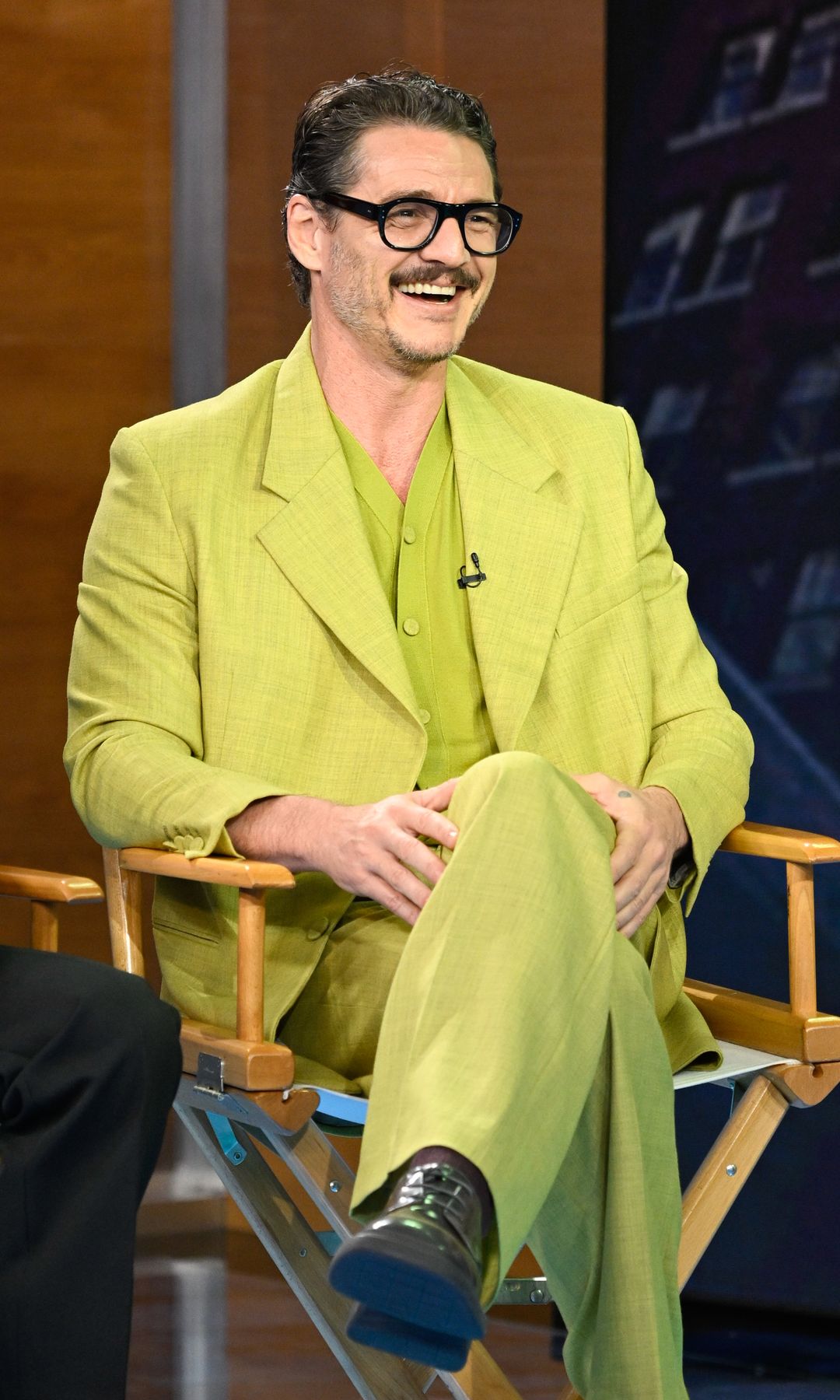 Pedro Pascal ha sido reconocido por su forma de vestir maximalista e inesperada comparada a la moda masculina tradicional.