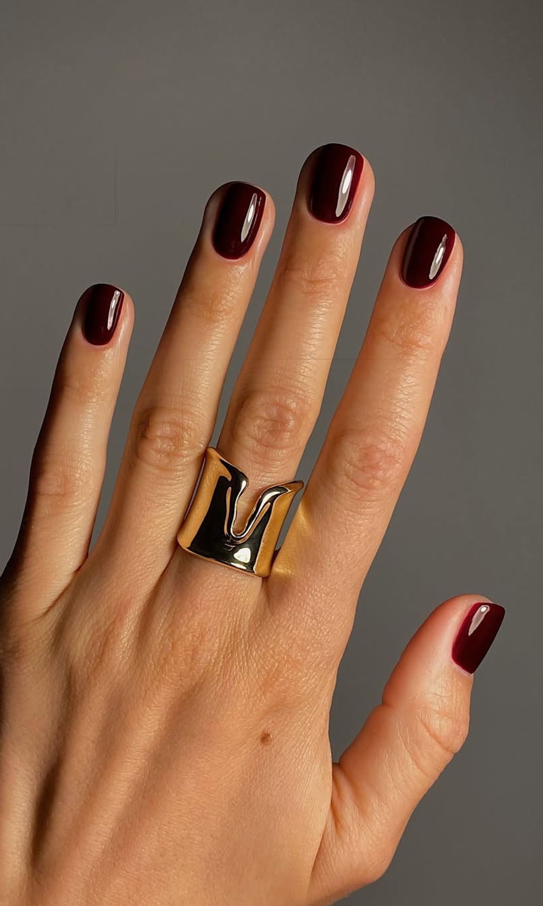 Manicura burdeos chocolate