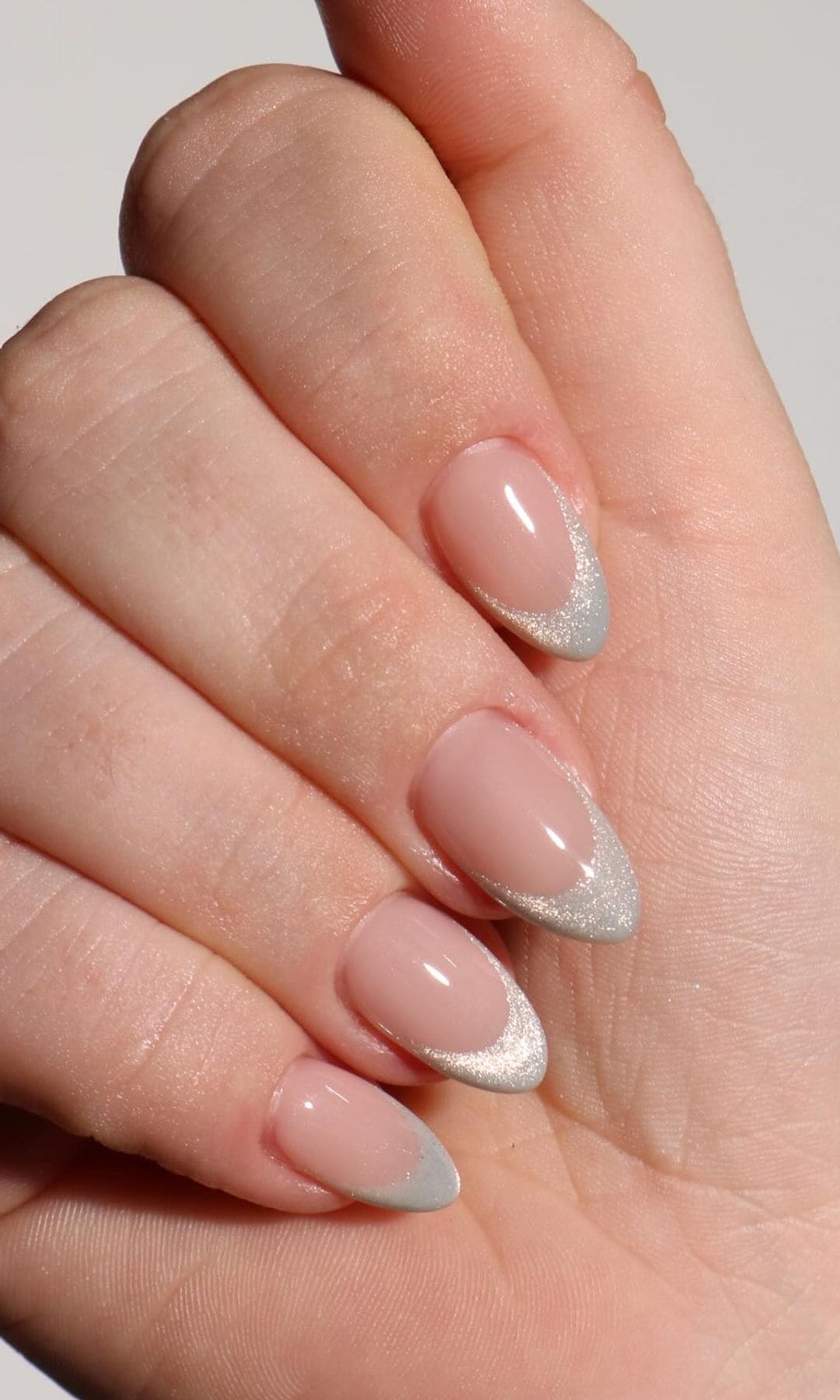 Manicura francesa ojo de gato