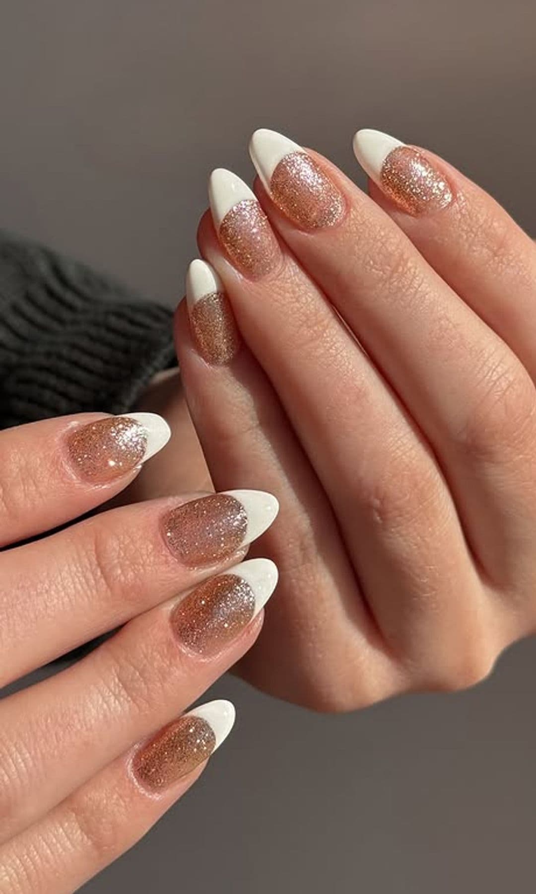 Manicura francesa base con brillo