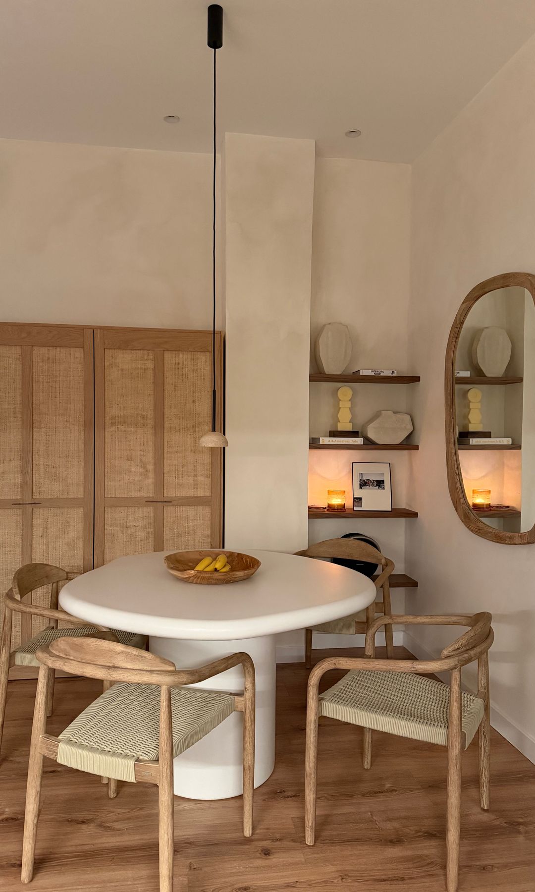 Comedor con armario a medida