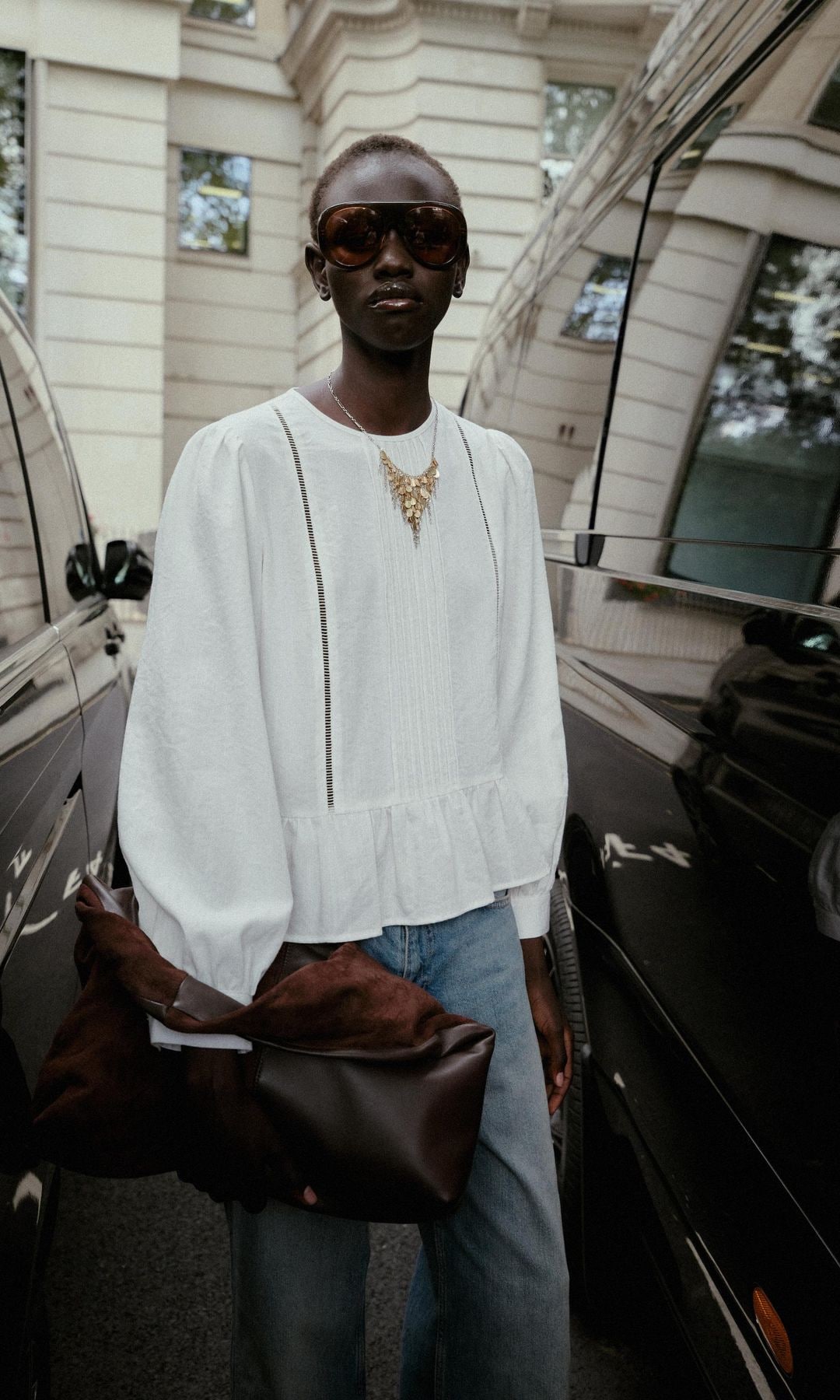 ¡HOLA! Fashion Las 5 blusas blancas de manga larga que he fichado en Zara para los meses de entretiempo