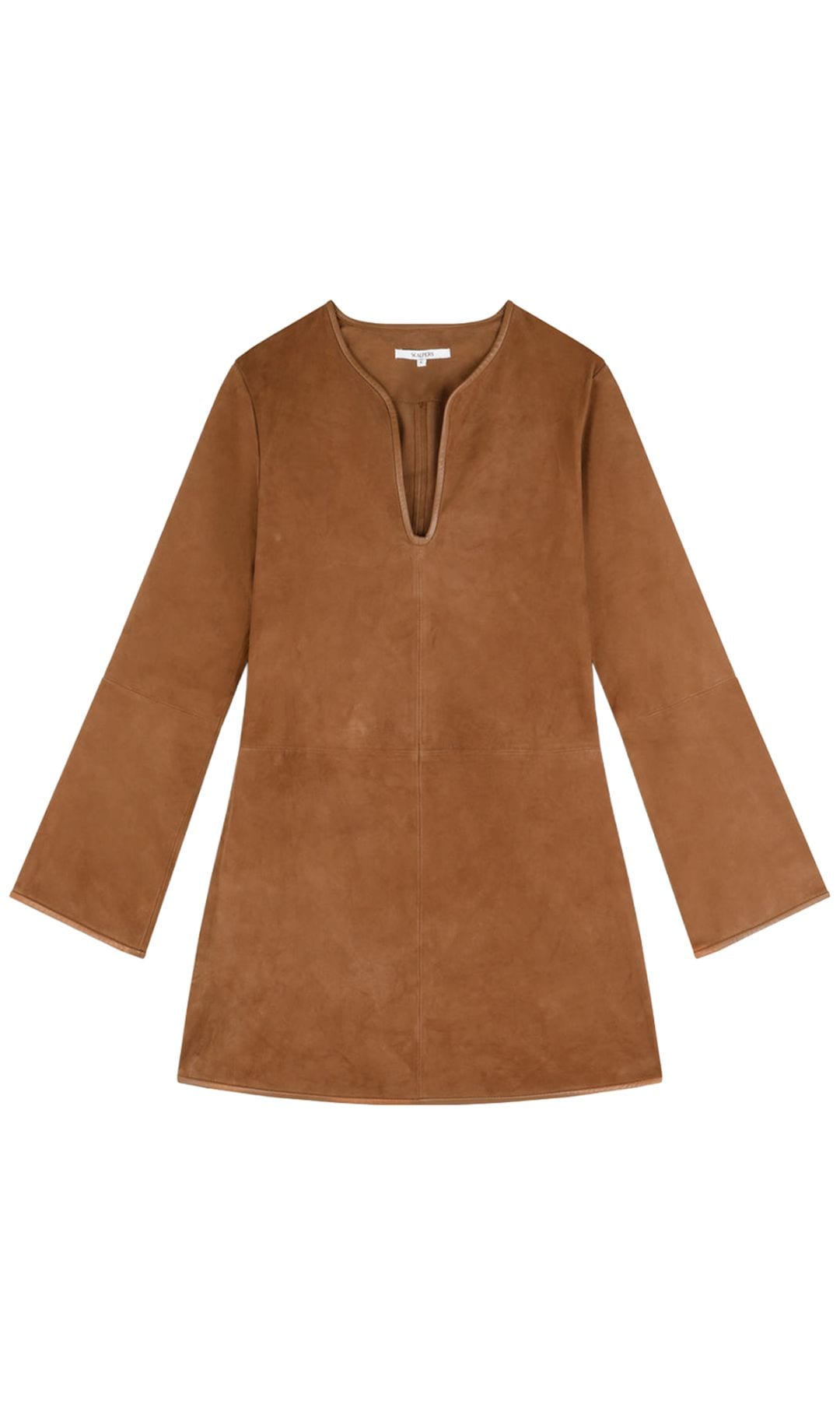 Vestido mini de piel (229 €), de Scalpers
