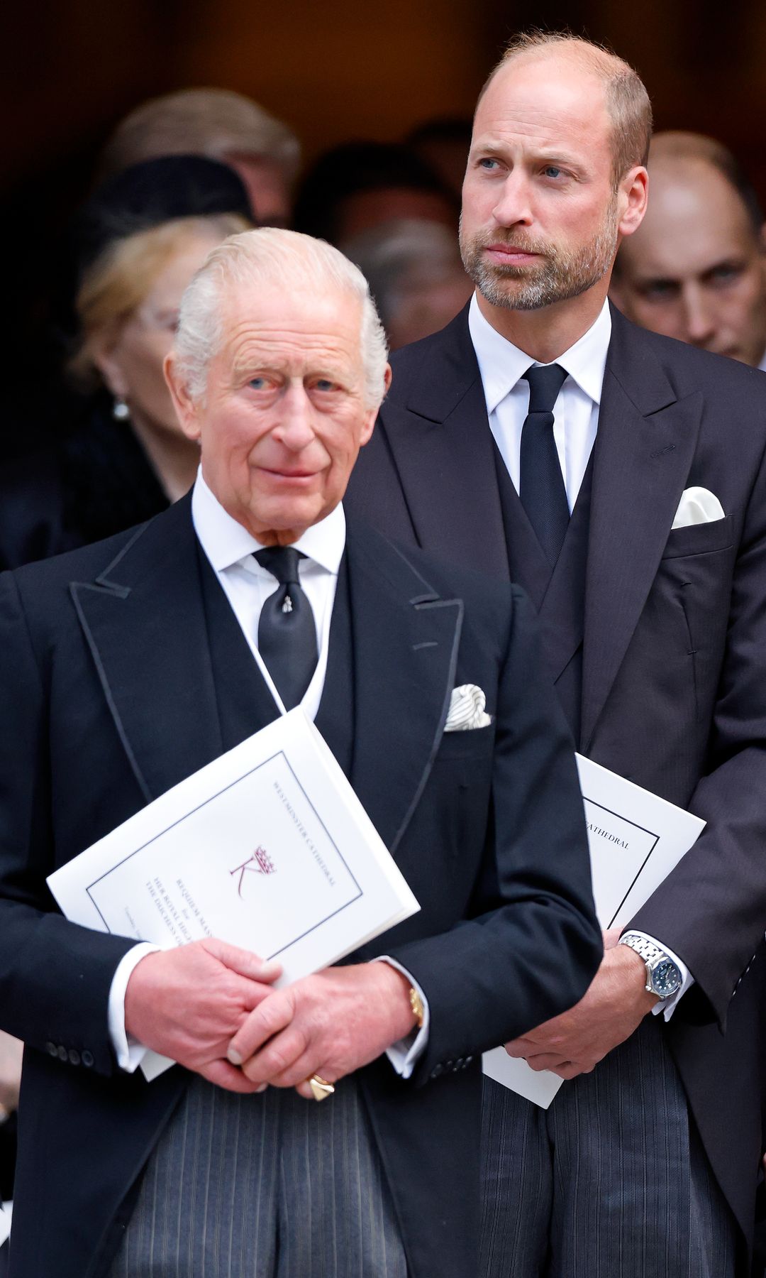 El rey Carlos III y el príncipe William en el funeral de Katharine, duquesa de Kent