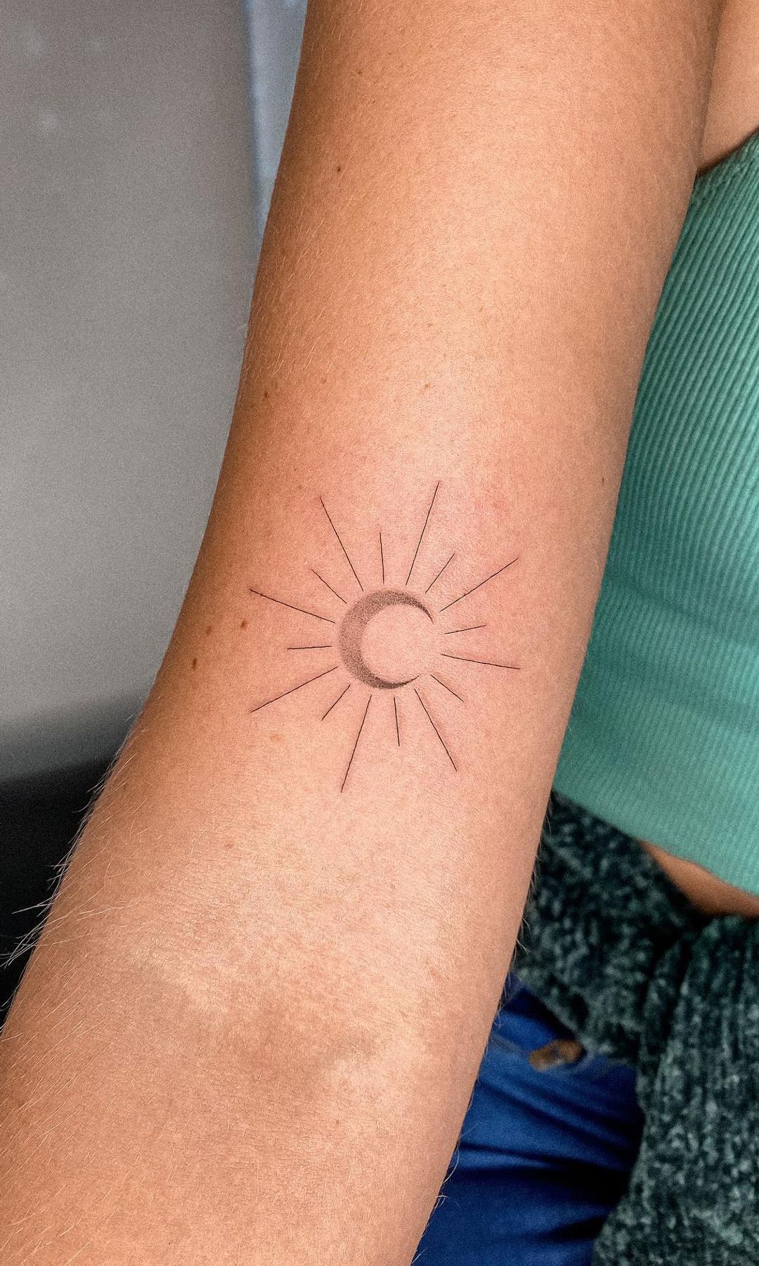Tatuaje de sol y luna