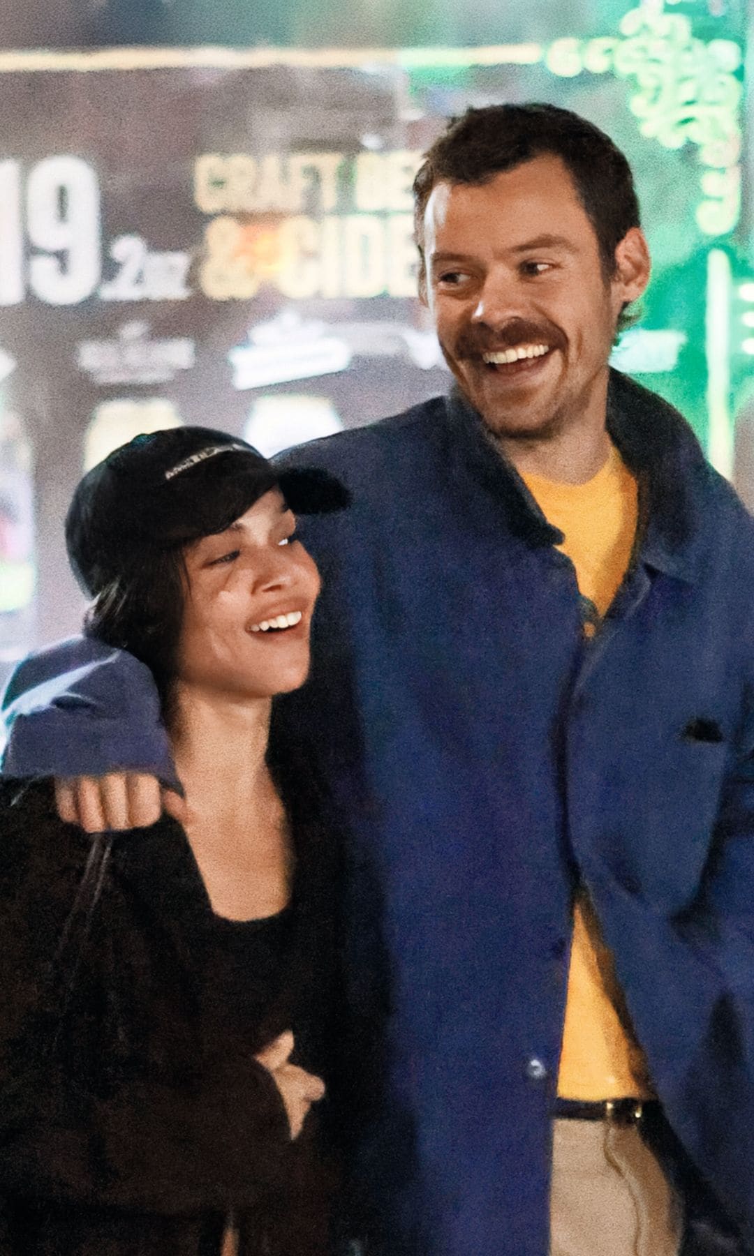 Hoy, con estas imágenes captadas en Brooklyn, solo hay una lectura. La de la confirmación. Zoë y Harry están juntos y, sí, son la pareja más "cool" del planeta