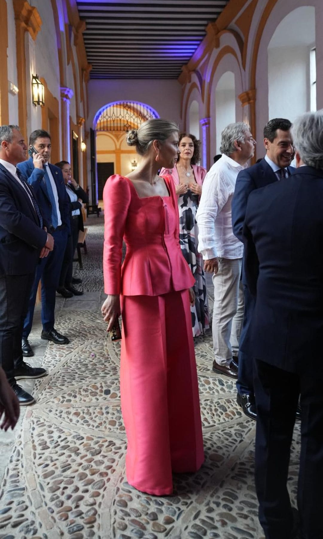 Manuela Villena anoche de Caprile x Silbon en el Alcázar con motivo de la celebración del VIII Congreso Iberoamericano en Sevilla