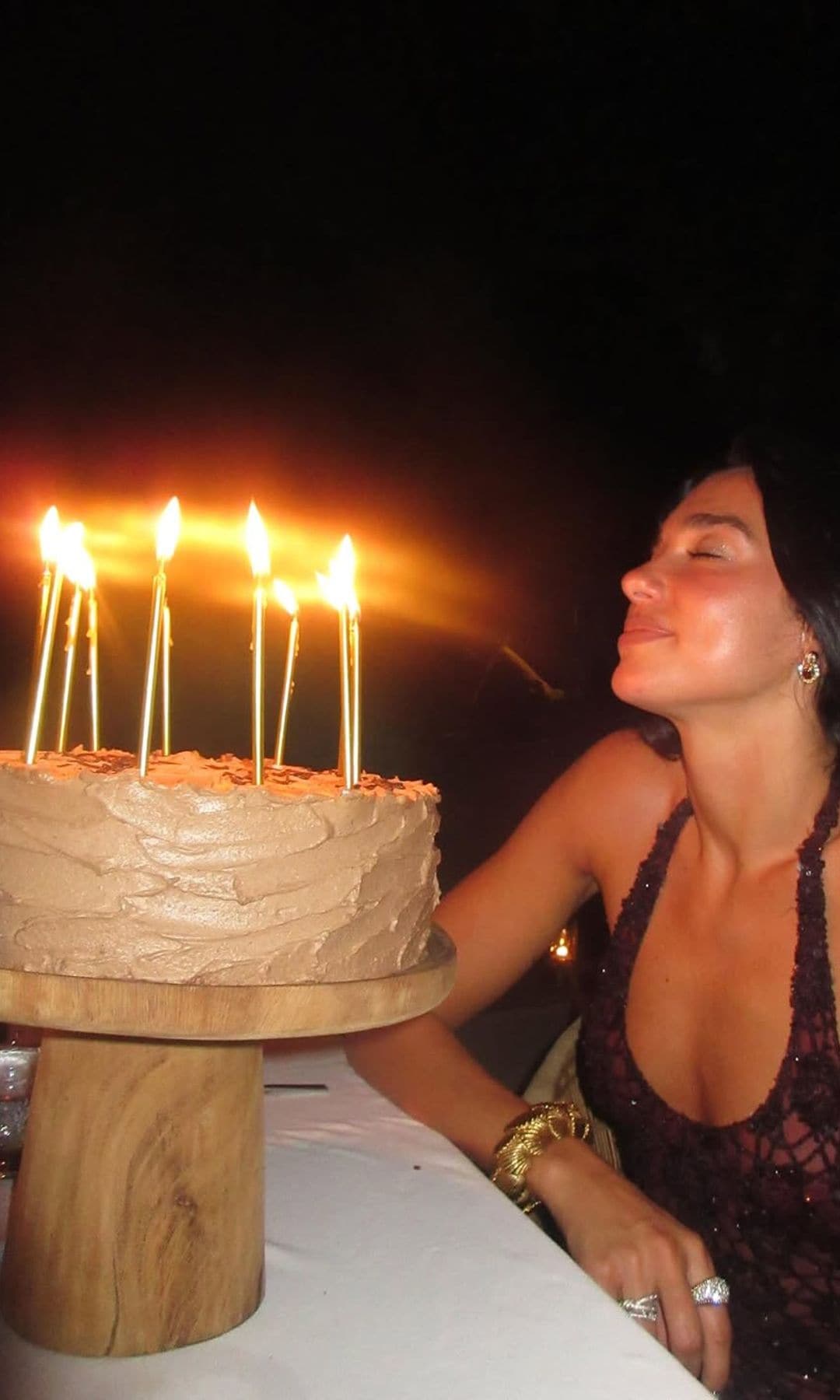 Dua Lipa celebrando su 30 cumpleaños