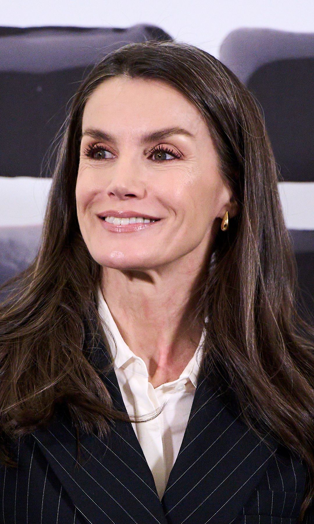 reina letizia con maquillaje de ojos terracota