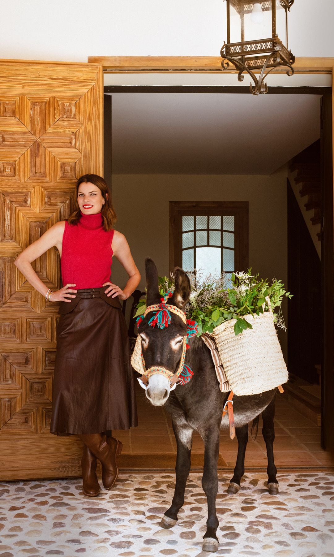 HOLA 4181 ALEJANDRA DE ROJAS NOS ENSEÑA SU NUEVA CASA DE CAMPO