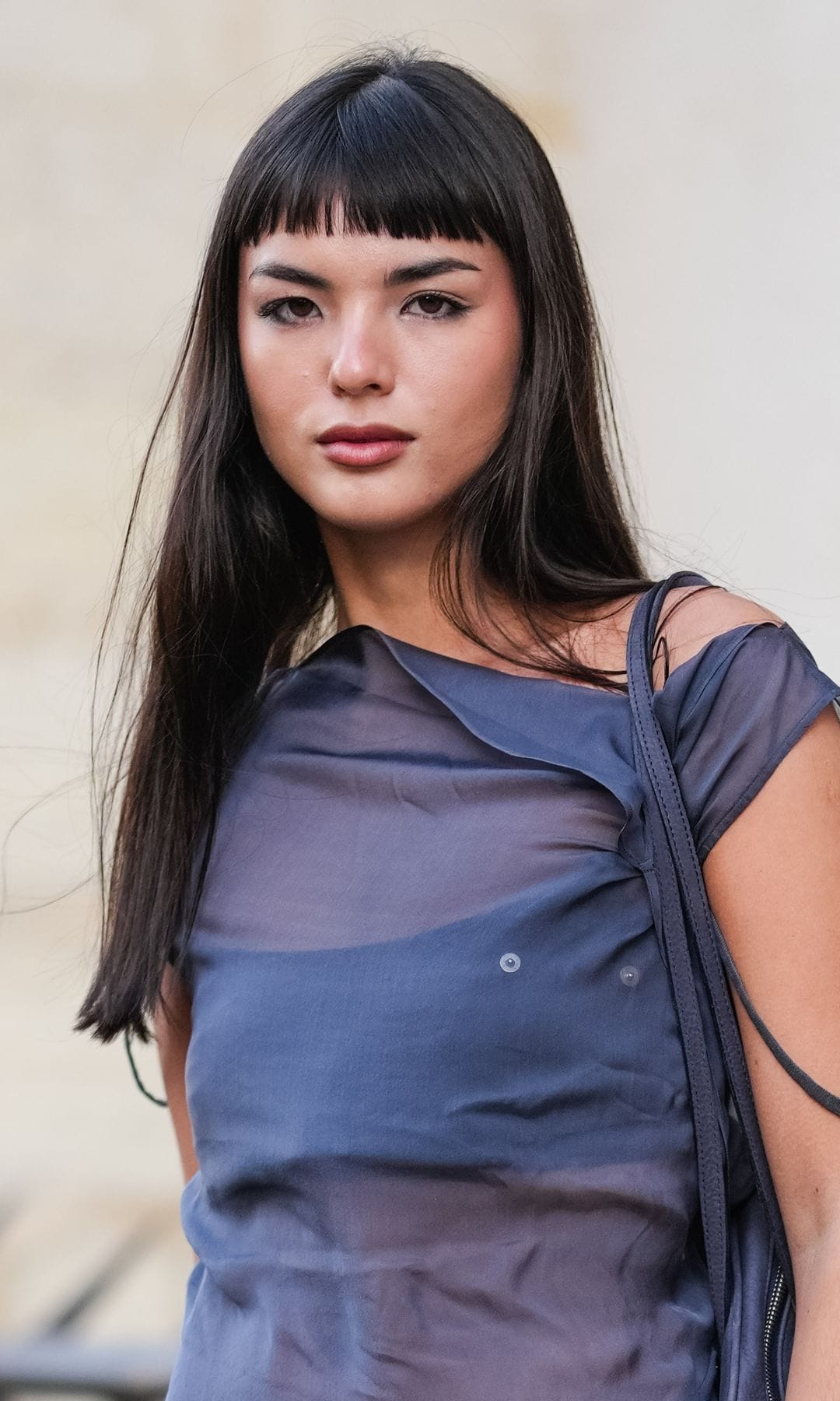 Cabello liso mujer con flequillo