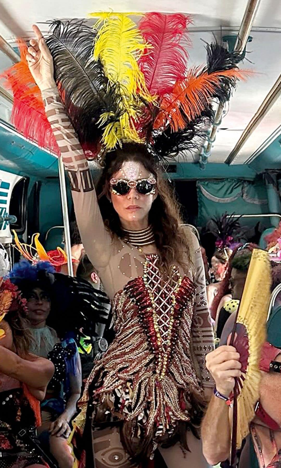 De Colombia a Ibiza: Siempre que puede, Juana regresa a su tierra. En el carnaval de Barranquilla.