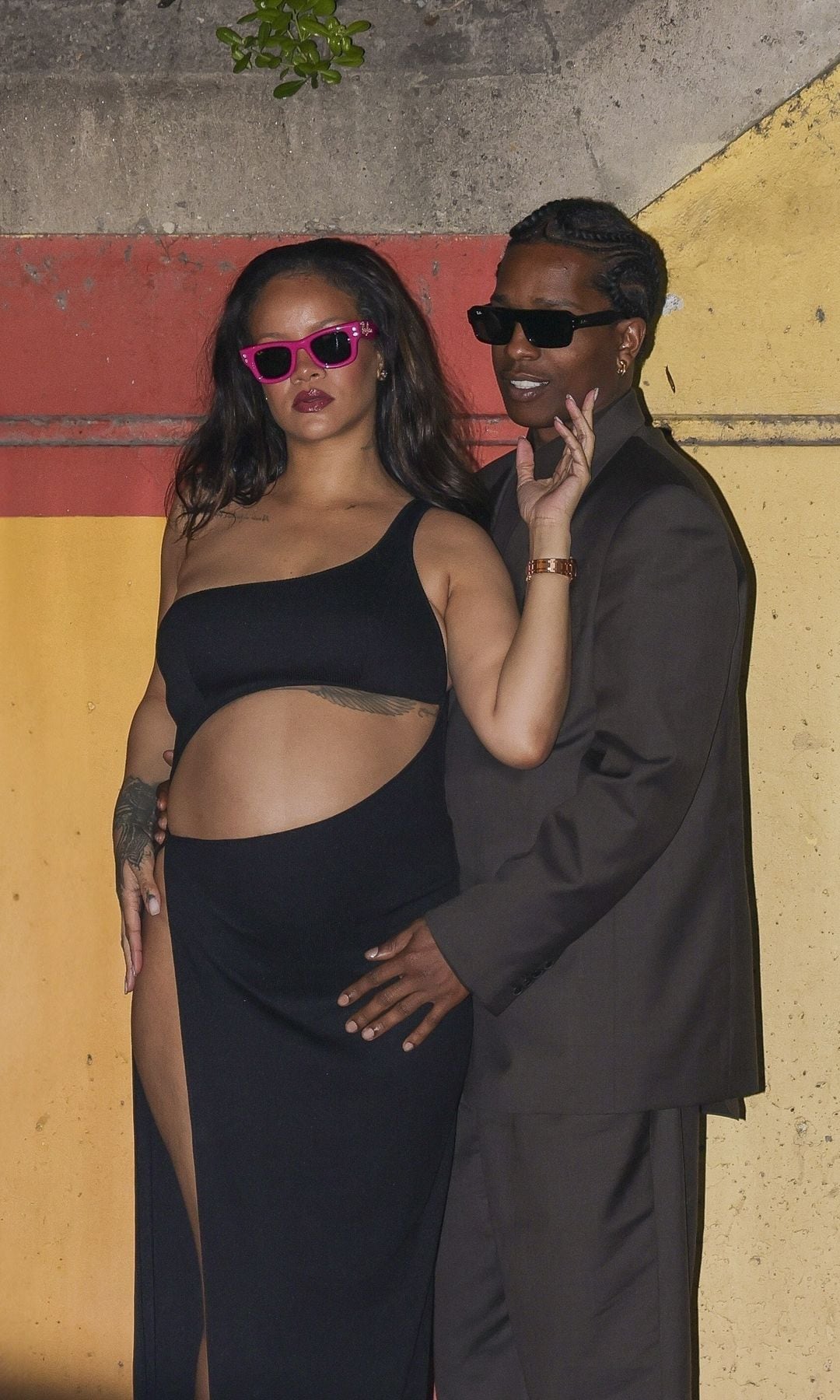 La pareja aprovechó para tomarse unas fotografías con la colección de lentes de A$AP Rocky.