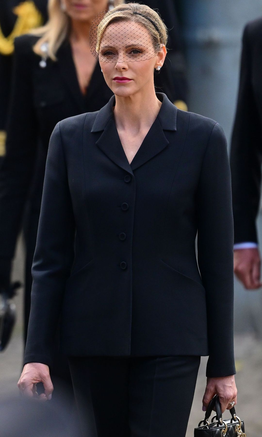 Charlene de Mónaco, con pantalón en el funeral: nuestra experta en protocolo analiza si cumple con la etiqueta