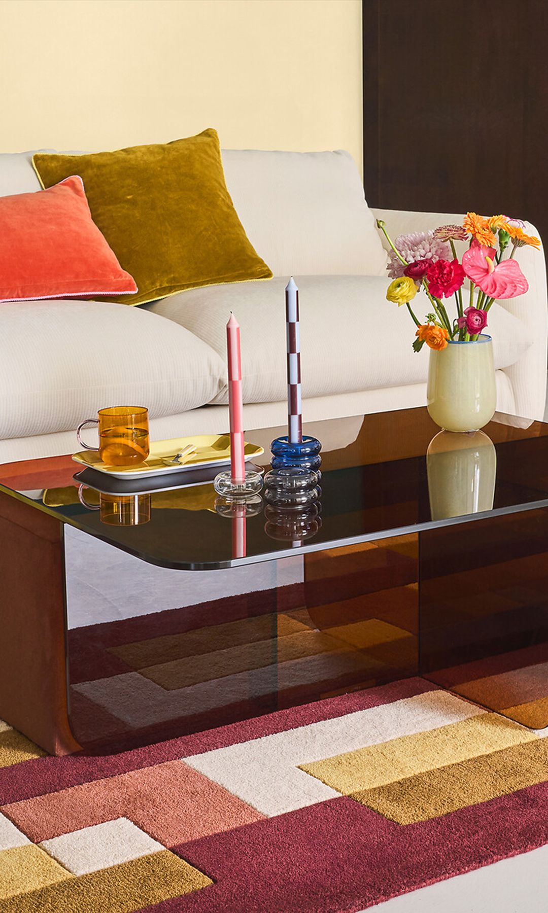Salón son mesa de cristal coloreado, de La Redoute Interieurs