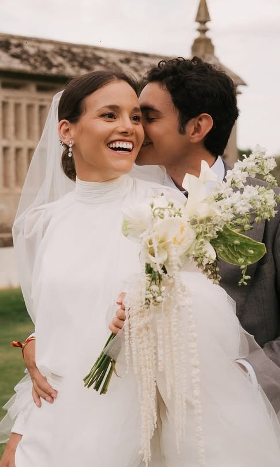 Novia con vestido de Concha Sinovas Atelier